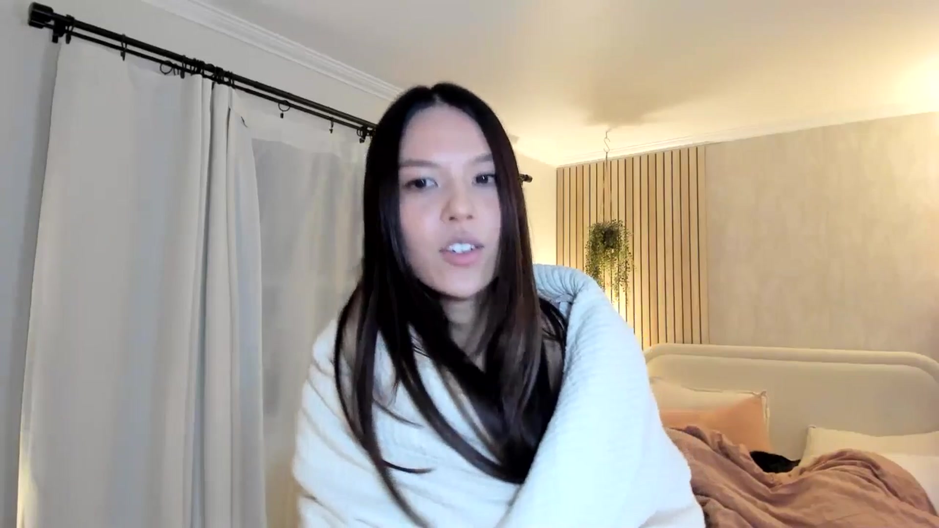 Gallery image thumbnail from eggytiff's myfreecams stream on, 01/13/2025, 03:05 image 6 of 20