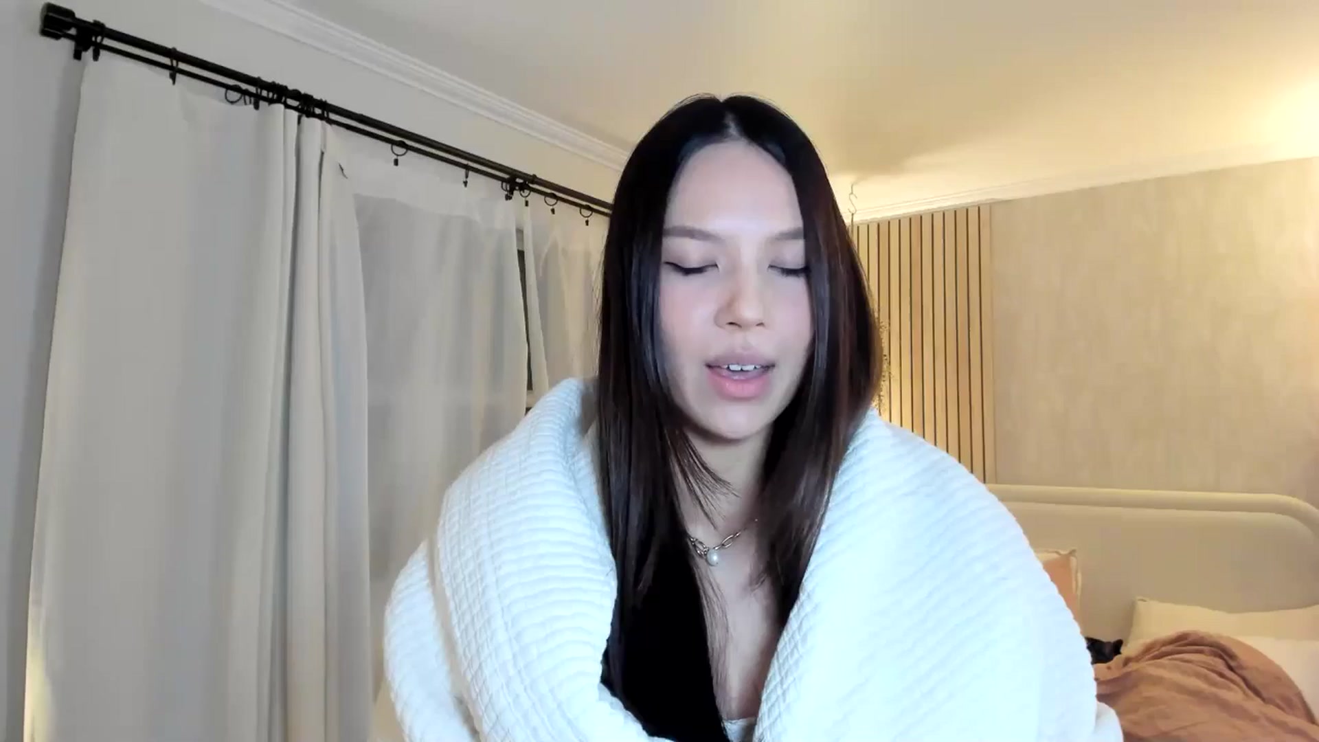 Gallery image thumbnail from eggytiff's myfreecams stream on, 01/13/2025, 03:05 image 7 of 20