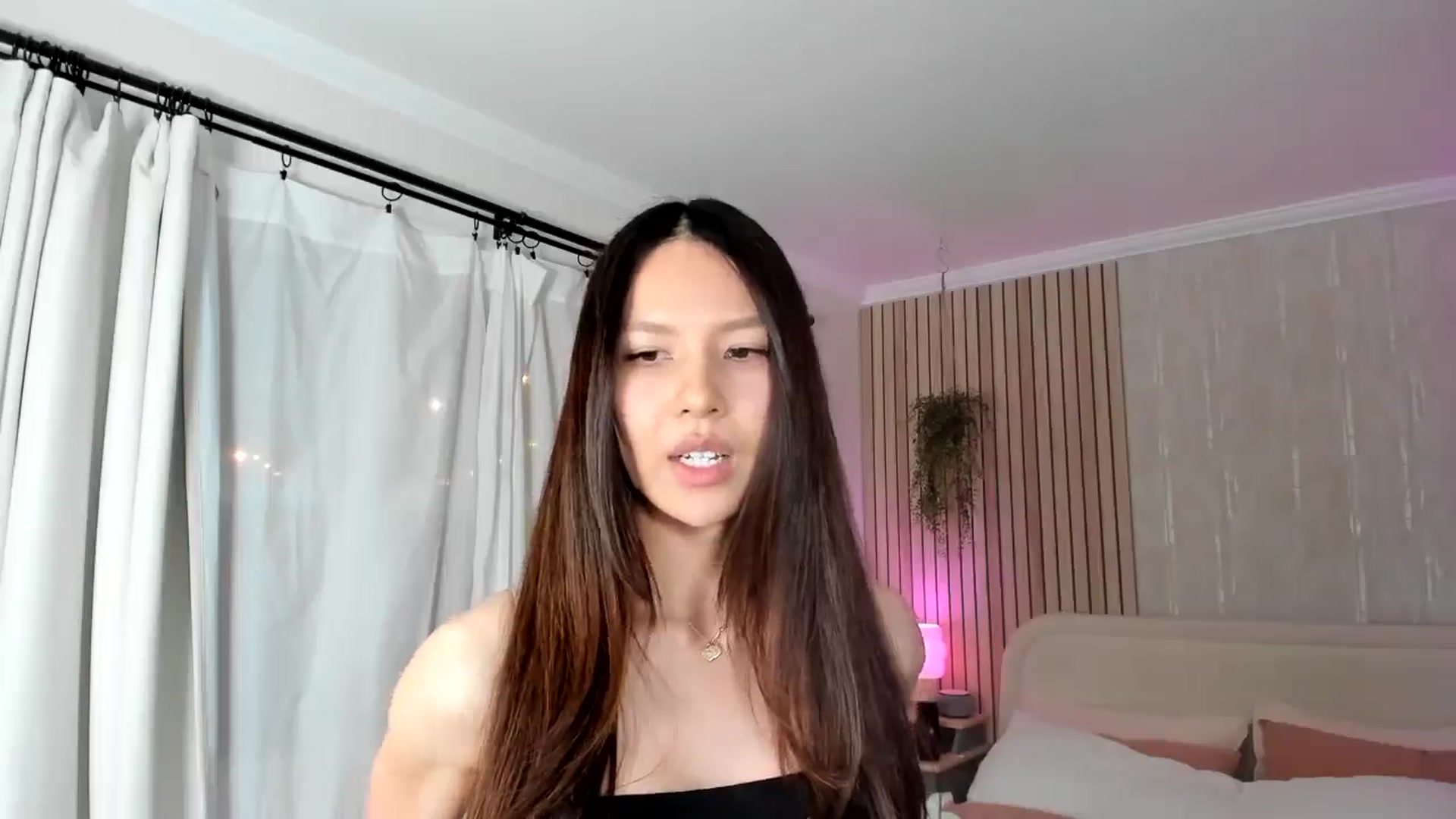 Gallery image thumbnail from eggytiff's myfreecams stream on, 04/19/2025, 05:39 image 14 of 20