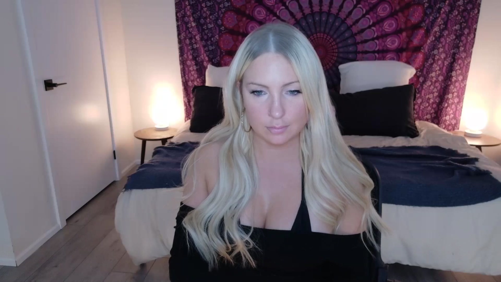 Gallery image thumbnail from eh1_Scarlett's myfreecams stream on, 01/06/2026, 07:57 image 7 of 20