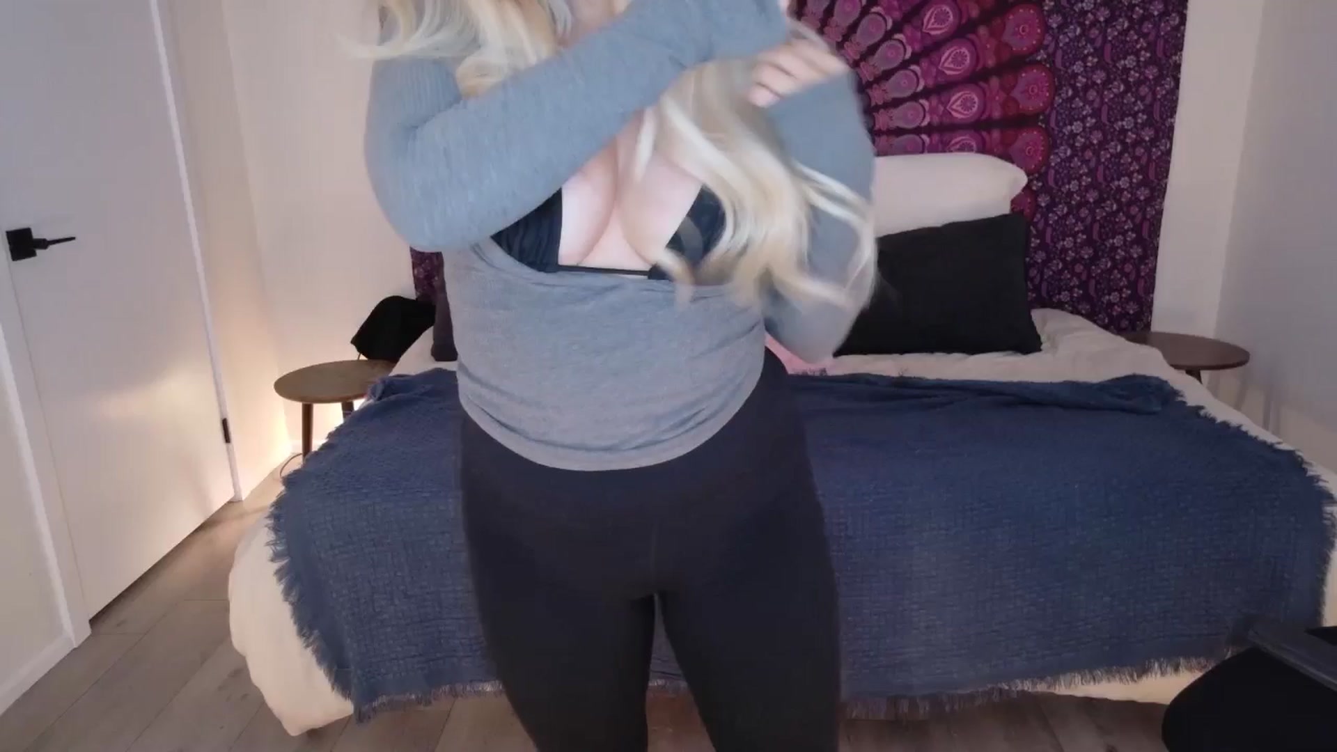 Gallery image thumbnail from eh1_Scarlett's myfreecams stream on, 01/15/2026, 09:56 image 1 of 20