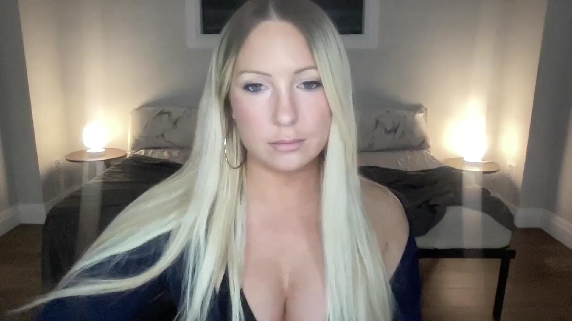 Gallery image thumbnail from eh1_Scarlett's myfreecams stream on, 03/15/2026, 04:48 image 9 of 20