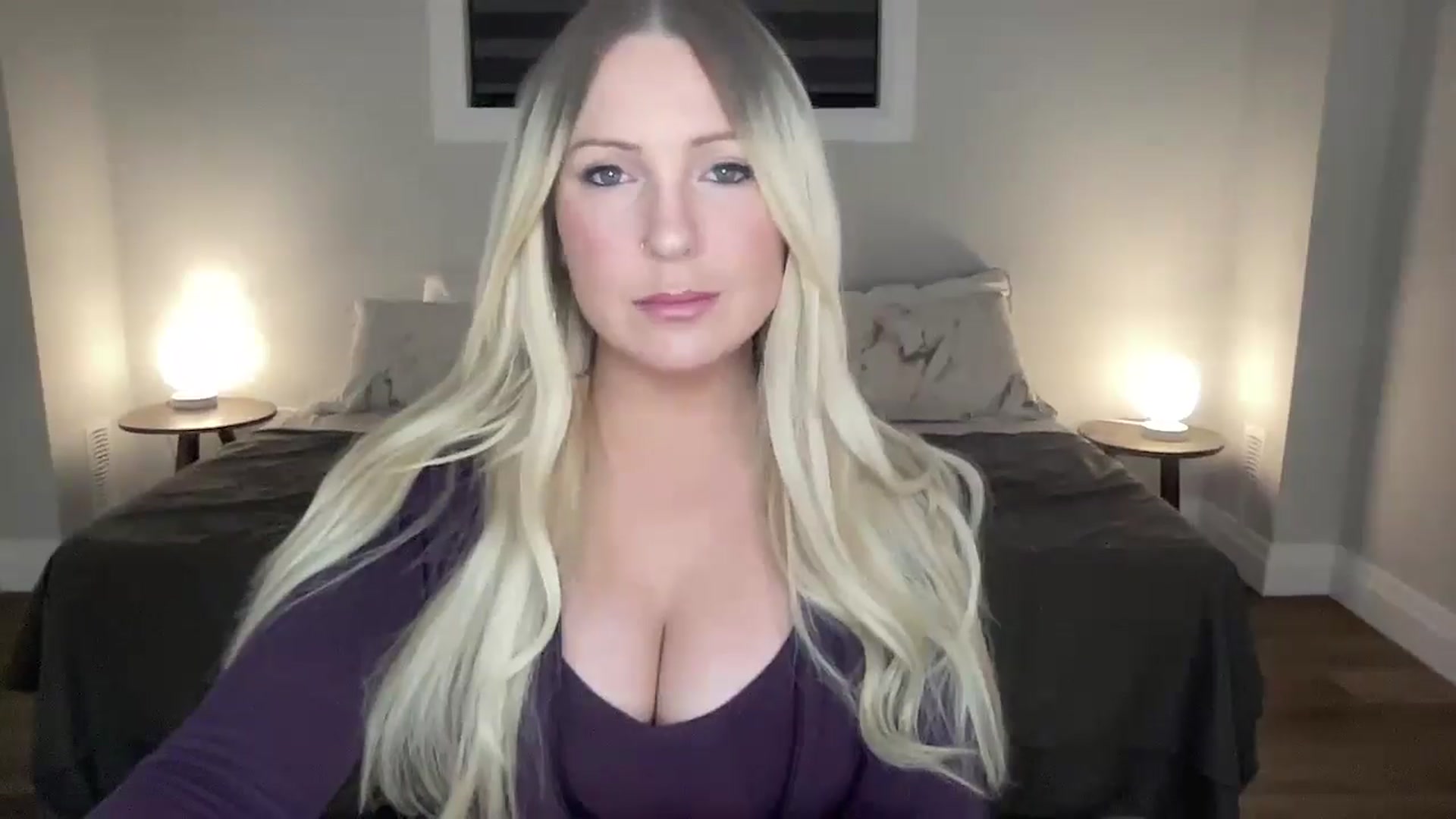 Gallery image thumbnail from eh1_Scarlett's myfreecams stream on, 04/21/2026, 06:50 image 3 of 20
