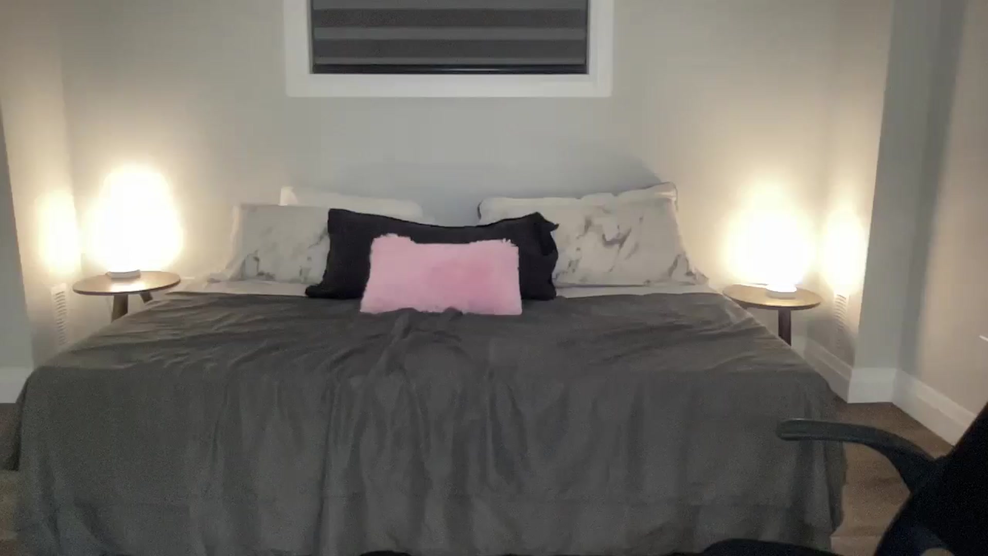 Gallery image thumbnail from eh1_Scarlett's myfreecams stream on, 04/21/2026, 06:50 image 9 of 20