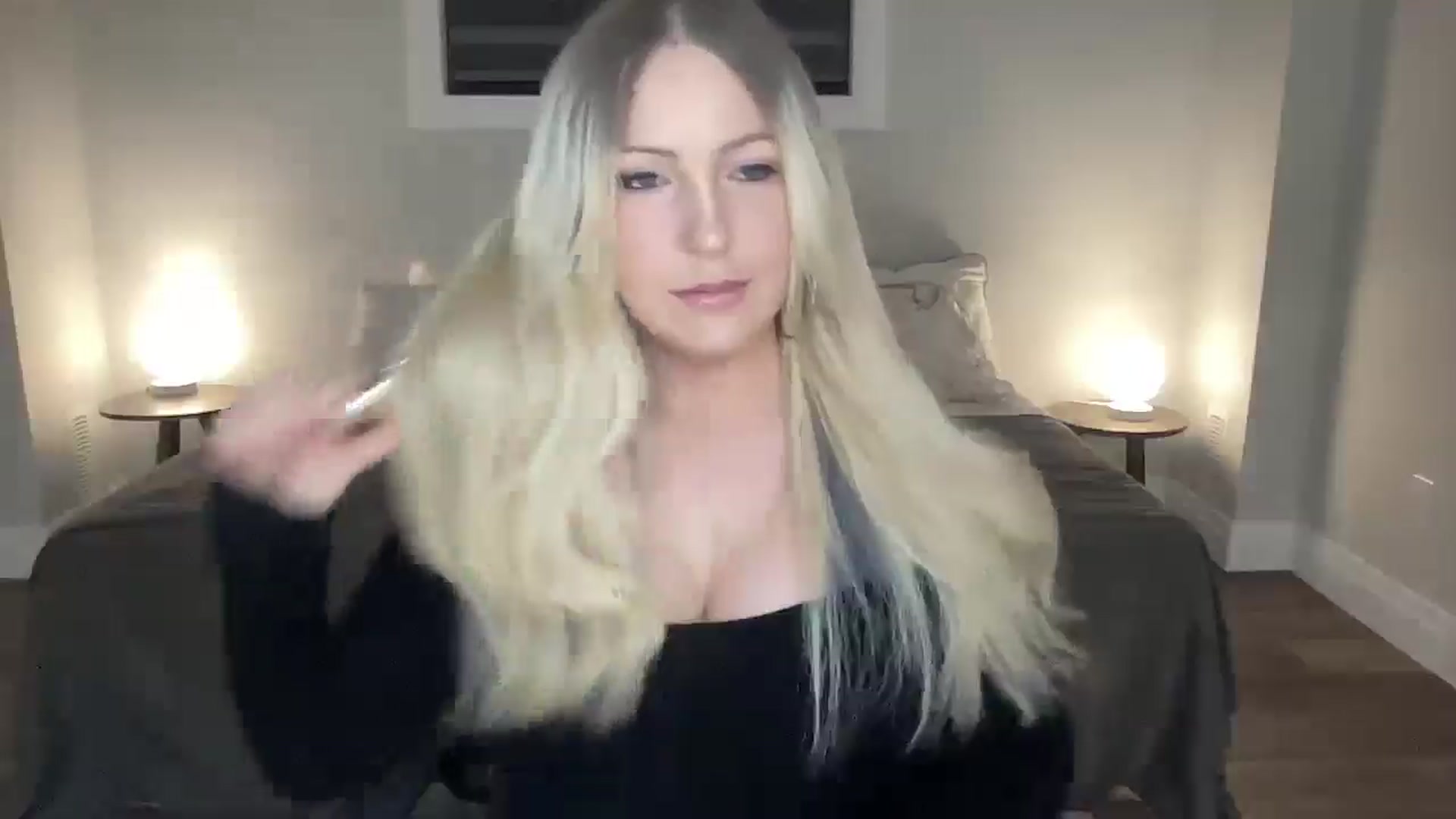 Gallery image thumbnail from eh1_Scarlett's myfreecams stream on, 04/22/2026, 04:48 image 5 of 20