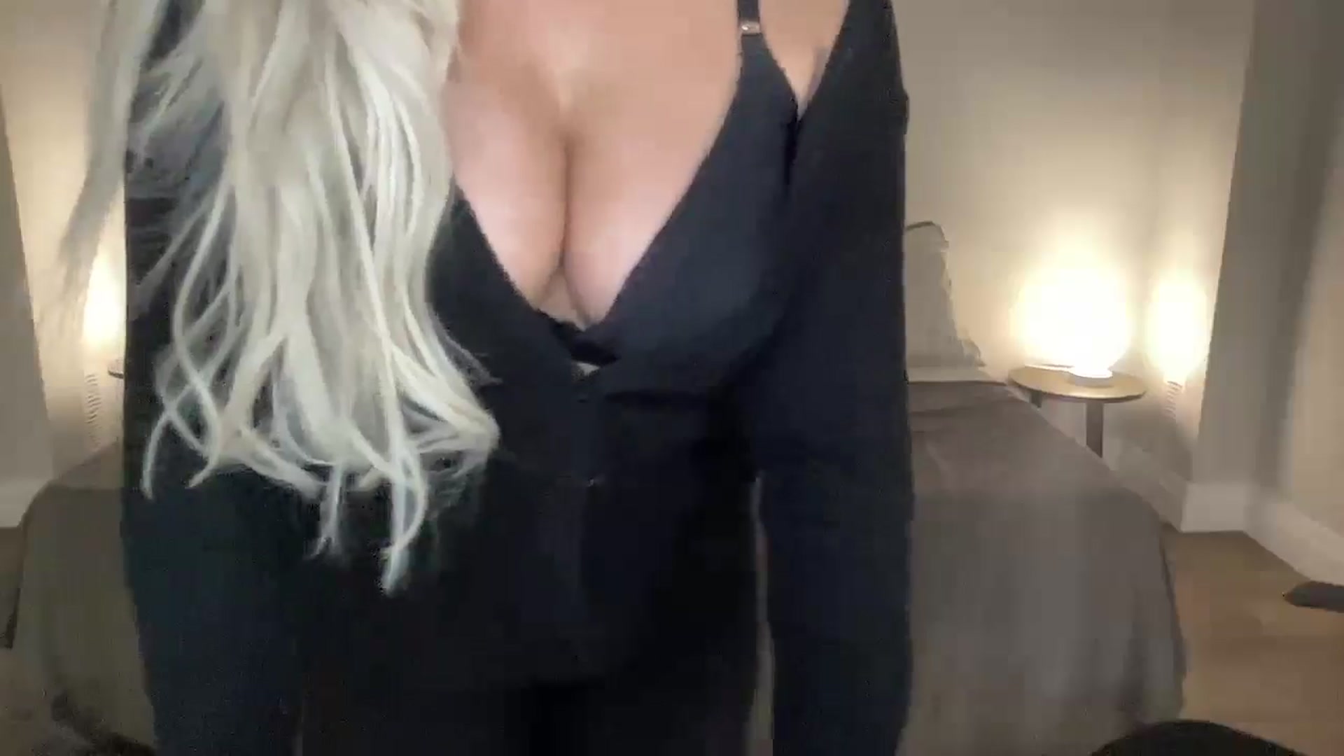 Gallery image thumbnail from eh1_Scarlett's myfreecams stream on, 05/03/2026, 09:42 image 19 of 20