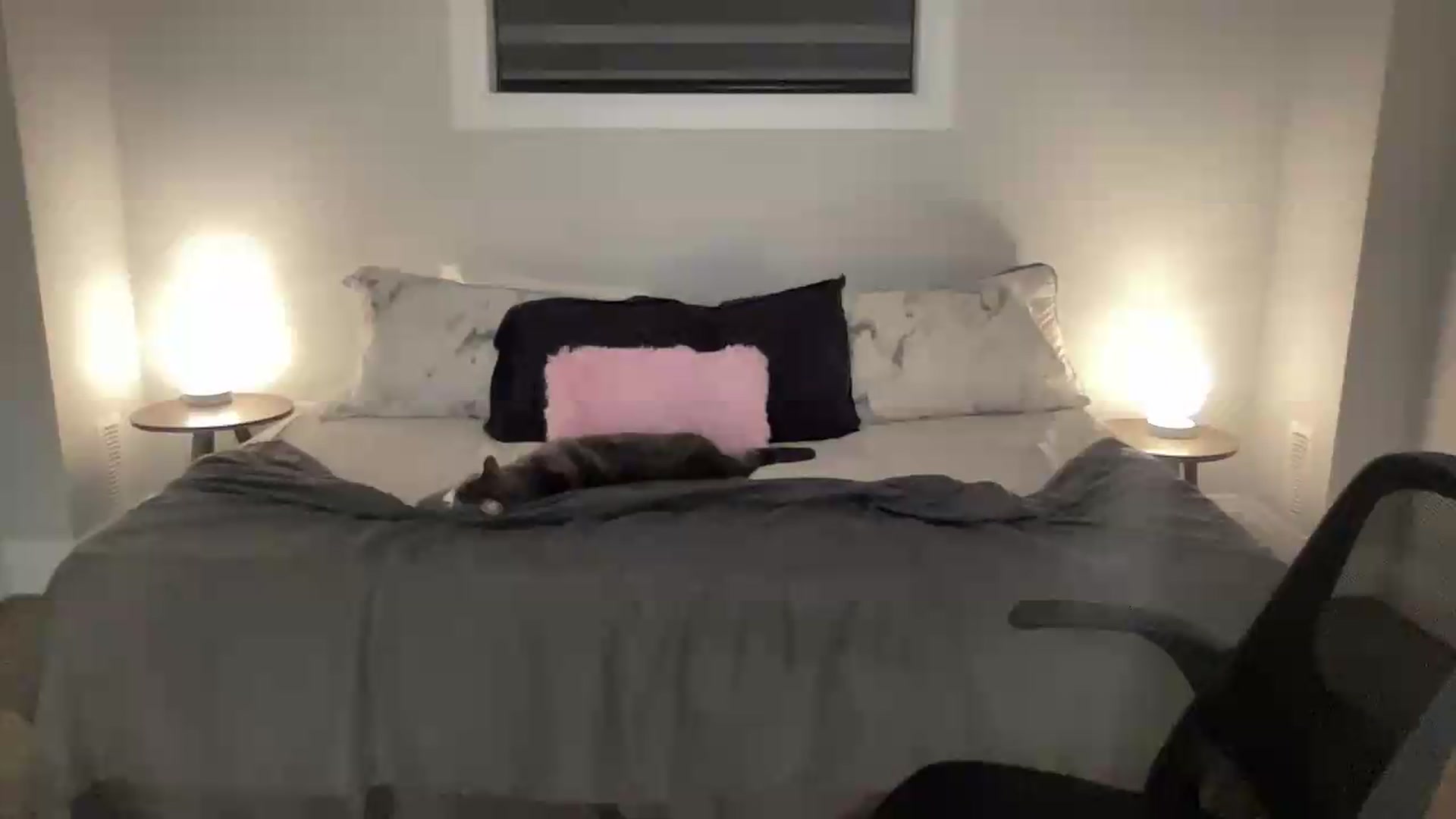 Gallery image thumbnail from eh1_Scarlett's myfreecams stream on, 05/17/2026, 04:52 image 4 of 20