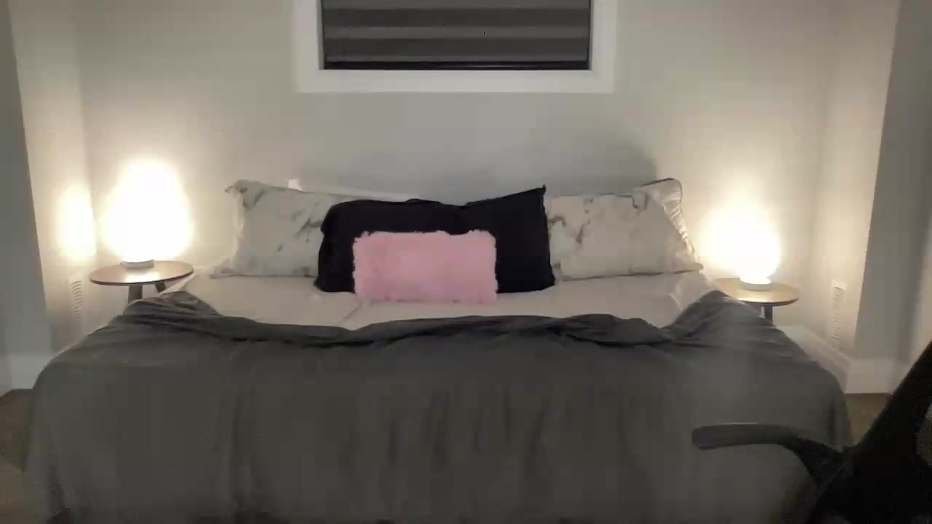 Gallery image thumbnail from eh1_Scarlett's myfreecams stream on, 05/17/2026, 07:21 image 12 of 20