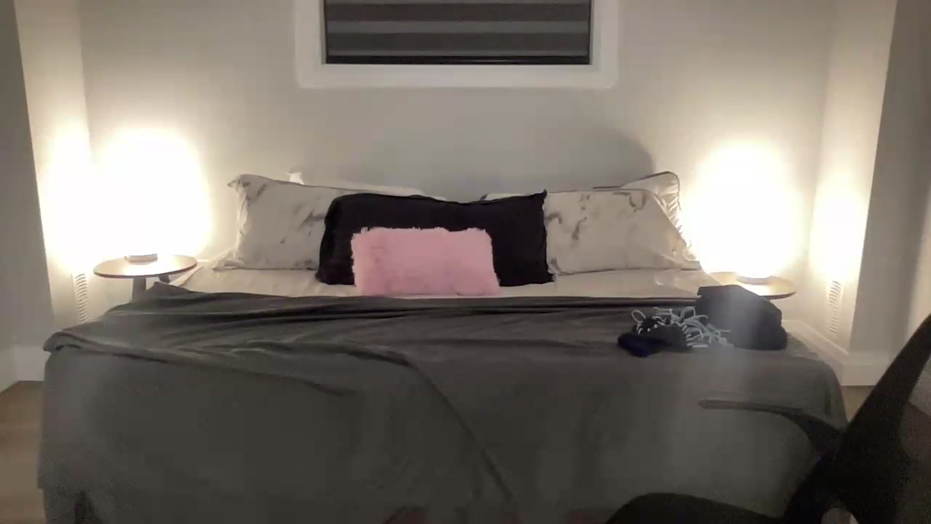 Gallery image thumbnail from eh1_Scarlett's myfreecams stream on, 05/18/2026, 06:33 image 6 of 20