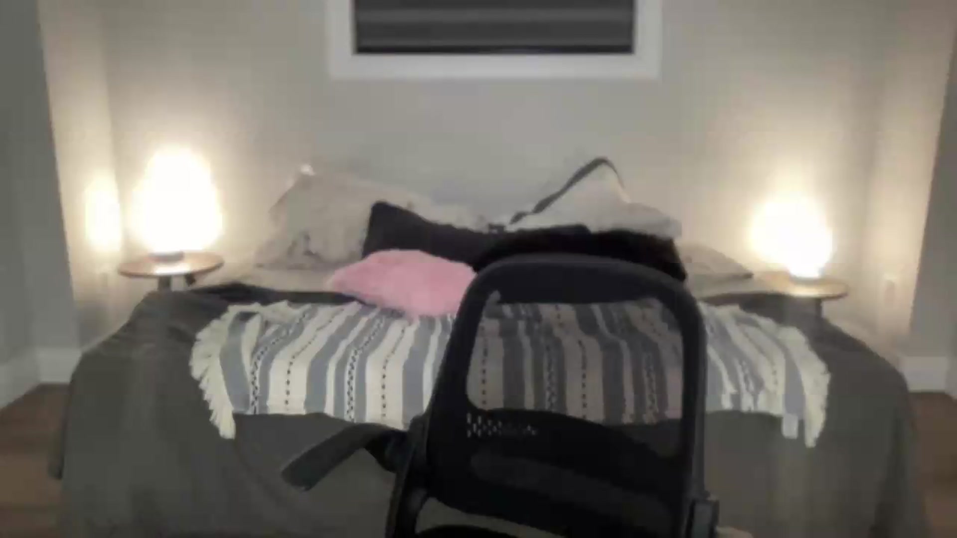 Gallery image thumbnail from eh1_Scarlett's myfreecams stream on, 06/07/2026, 07:49 image 14 of 20