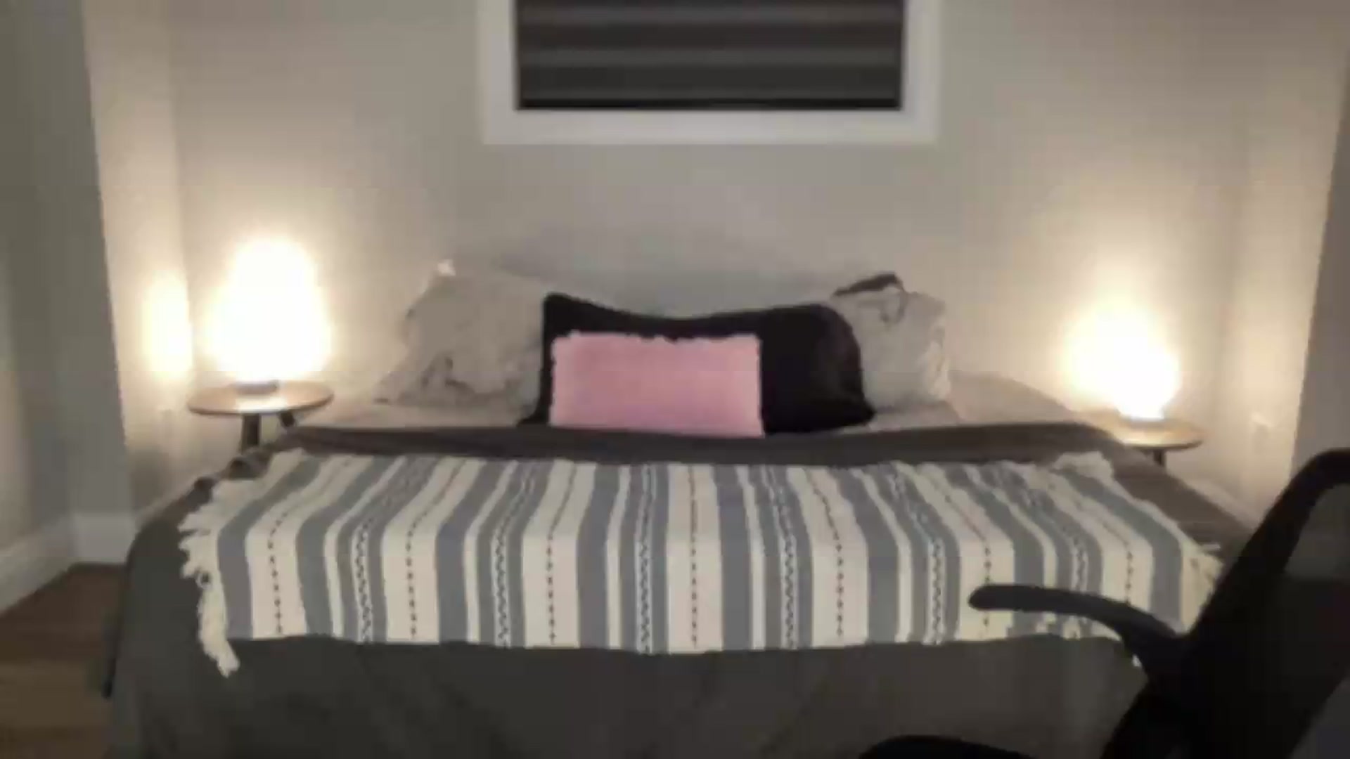 Gallery image thumbnail from eh1_Scarlett's myfreecams stream on, 06/12/2026, 06:01 image 9 of 20