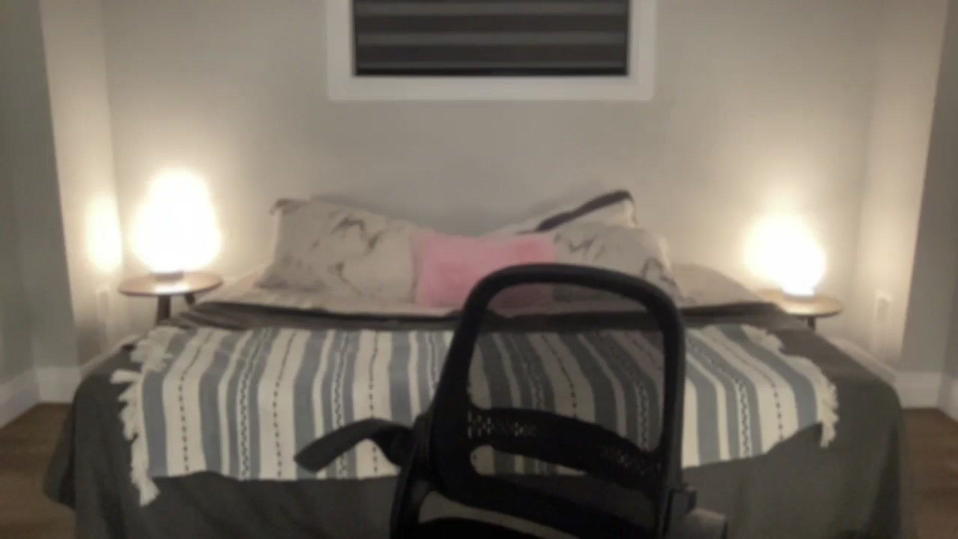 Gallery image thumbnail from eh1_Scarlett's myfreecams stream on, 06/19/2026, 04:59 image 9 of 20