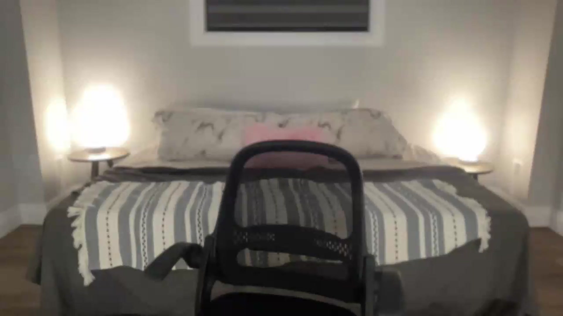 Gallery image thumbnail from eh1_Scarlett's myfreecams stream on, 06/26/2026, 05:05 image 16 of 20