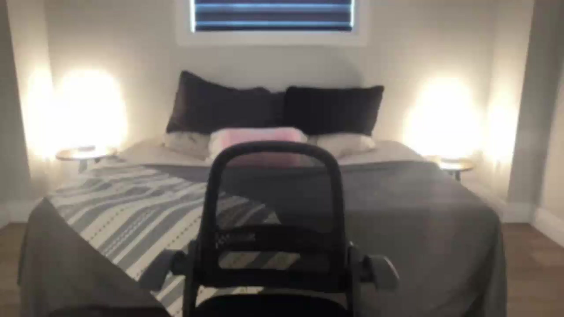 Gallery image thumbnail from eh1_Scarlett's myfreecams stream on, 07/12/2026, 22:24 image 5 of 20