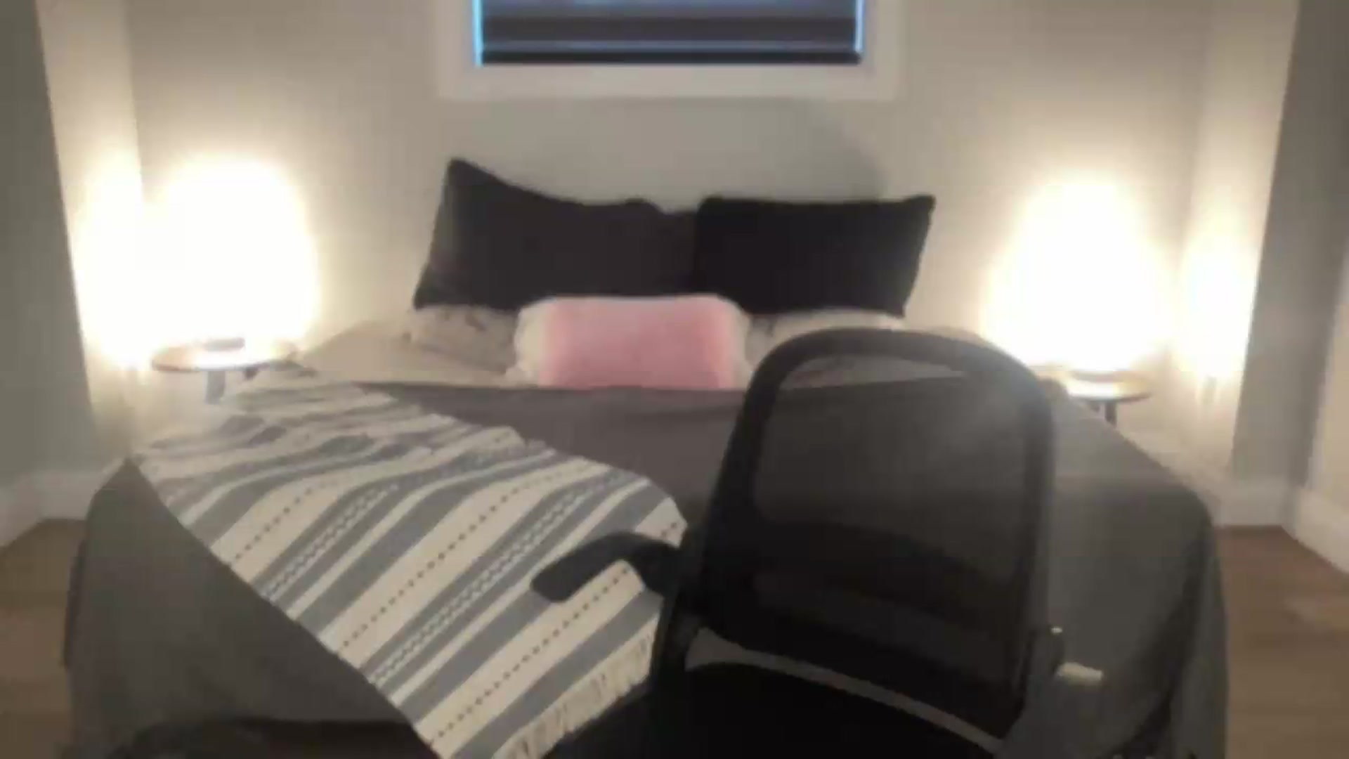 Gallery image thumbnail from eh1_Scarlett's myfreecams stream on, 07/13/2026, 01:39 image 8 of 20