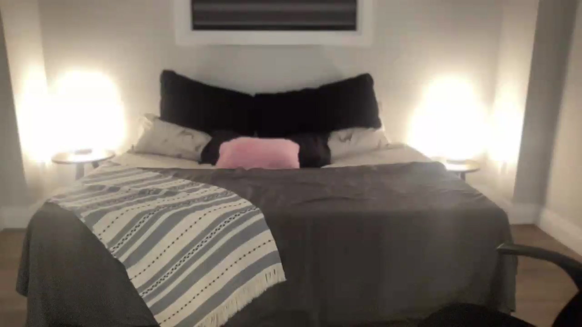 Gallery image thumbnail from eh1_Scarlett's myfreecams stream on, 07/19/2026, 06:31 image 5 of 20