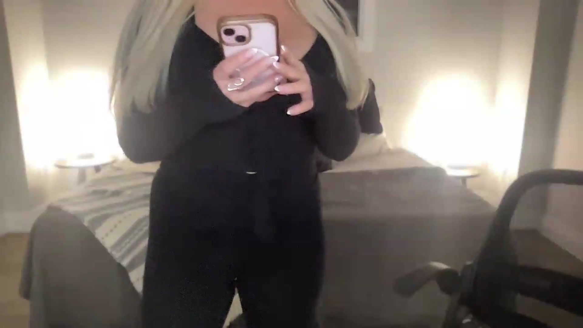 Gallery image thumbnail from eh1_Scarlett's myfreecams stream on, 07/19/2026, 10:36 image 14 of 20