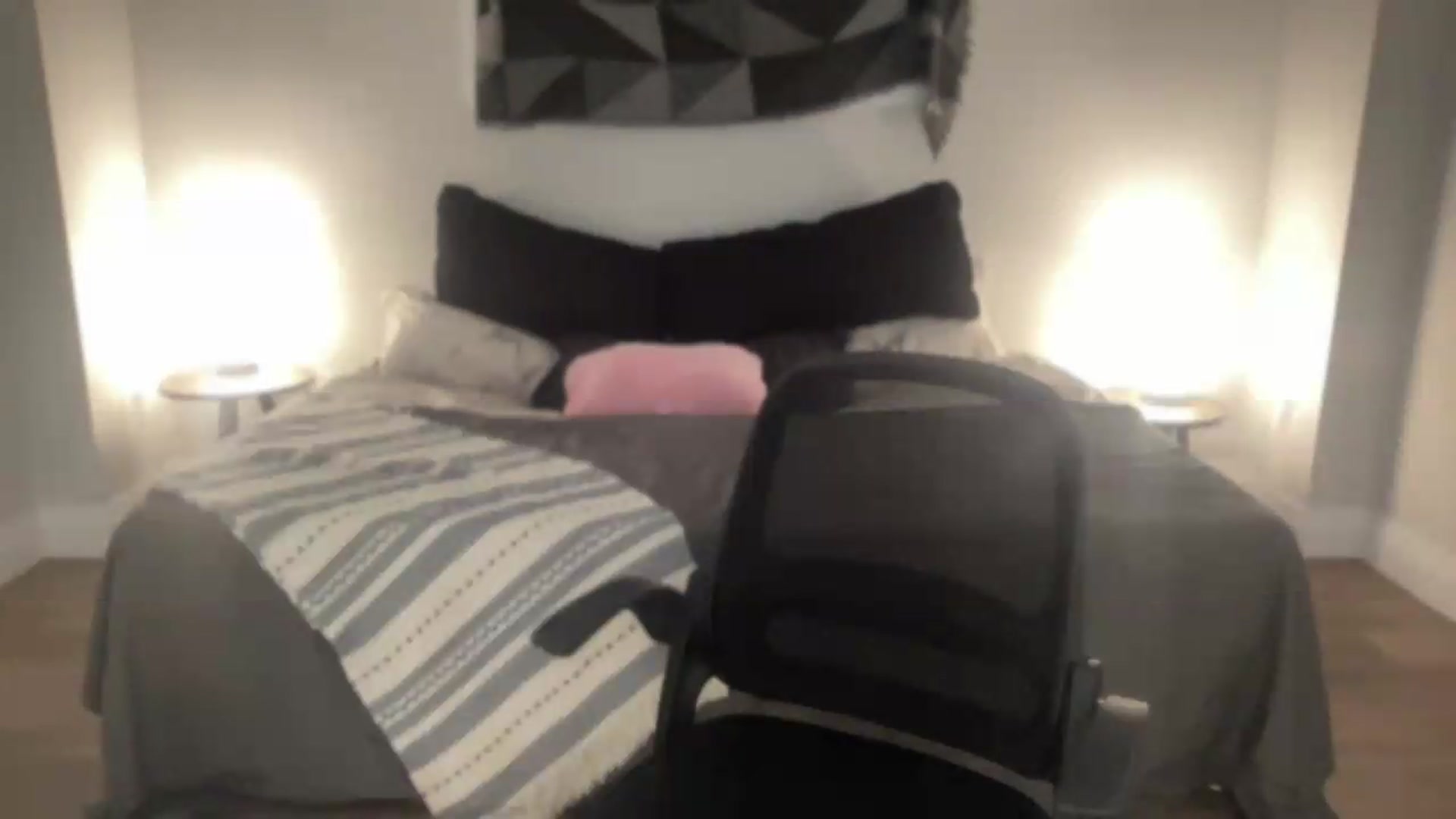 Gallery image thumbnail from eh1_Scarlett's myfreecams stream on, 07/20/2026, 04:09 image 7 of 20
