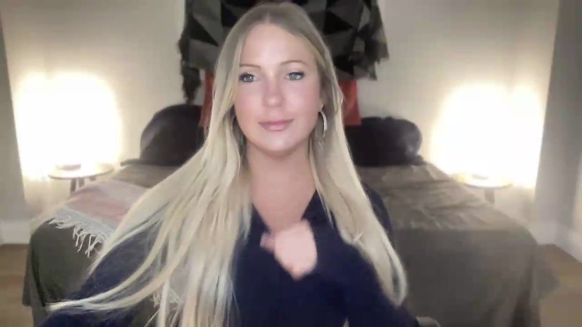 Gallery image thumbnail from eh1_Scarlett's myfreecams stream on, 08/17/2026, 06:43 image 3 of 20