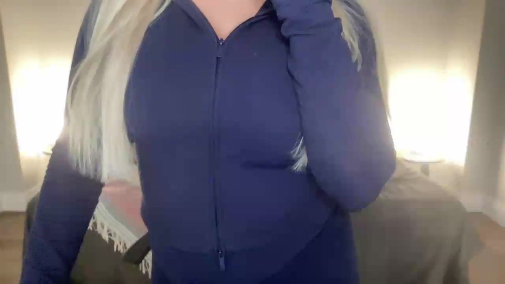 Gallery image thumbnail from eh1_Scarlett's myfreecams stream on, 08/17/2026, 06:43 image 5 of 20