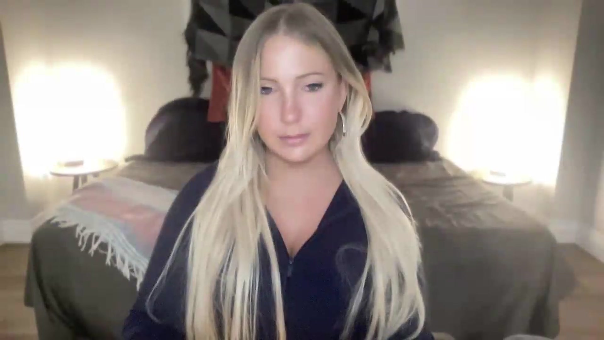 Gallery image thumbnail from eh1_Scarlett's myfreecams stream on, 08/17/2026, 06:43 image 11 of 20