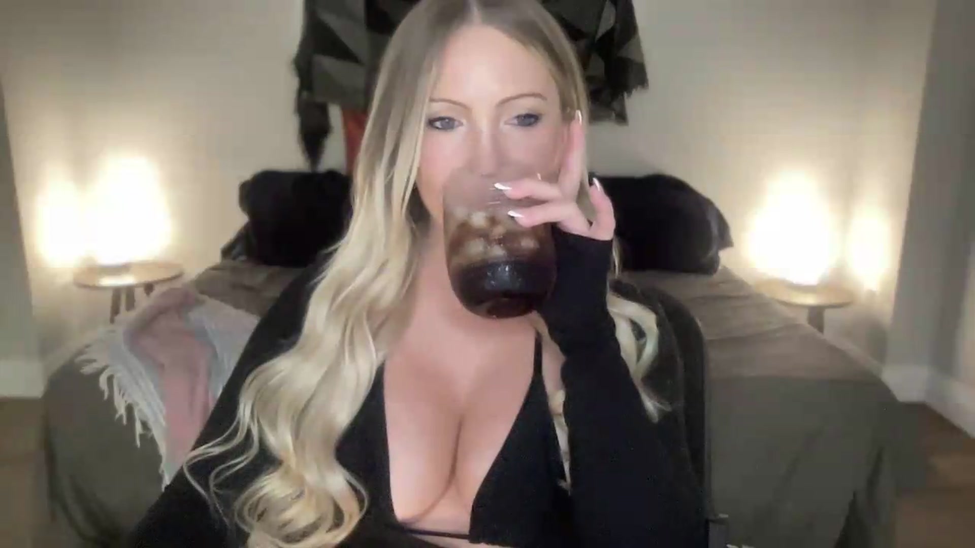 Gallery image thumbnail from eh1_Scarlett's myfreecams stream on, 08/23/2026, 03:19 image 20 of 20