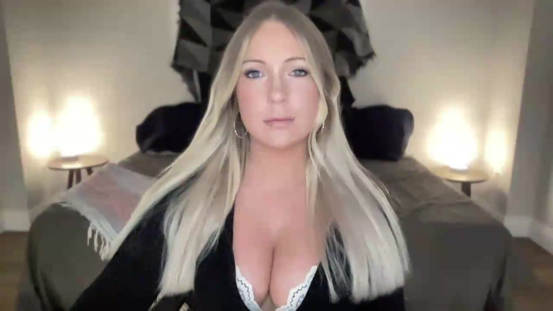 Gallery image thumbnail from eh1_Scarlett's myfreecams stream on, 09/02/2026, 02:08 image 11 of 20