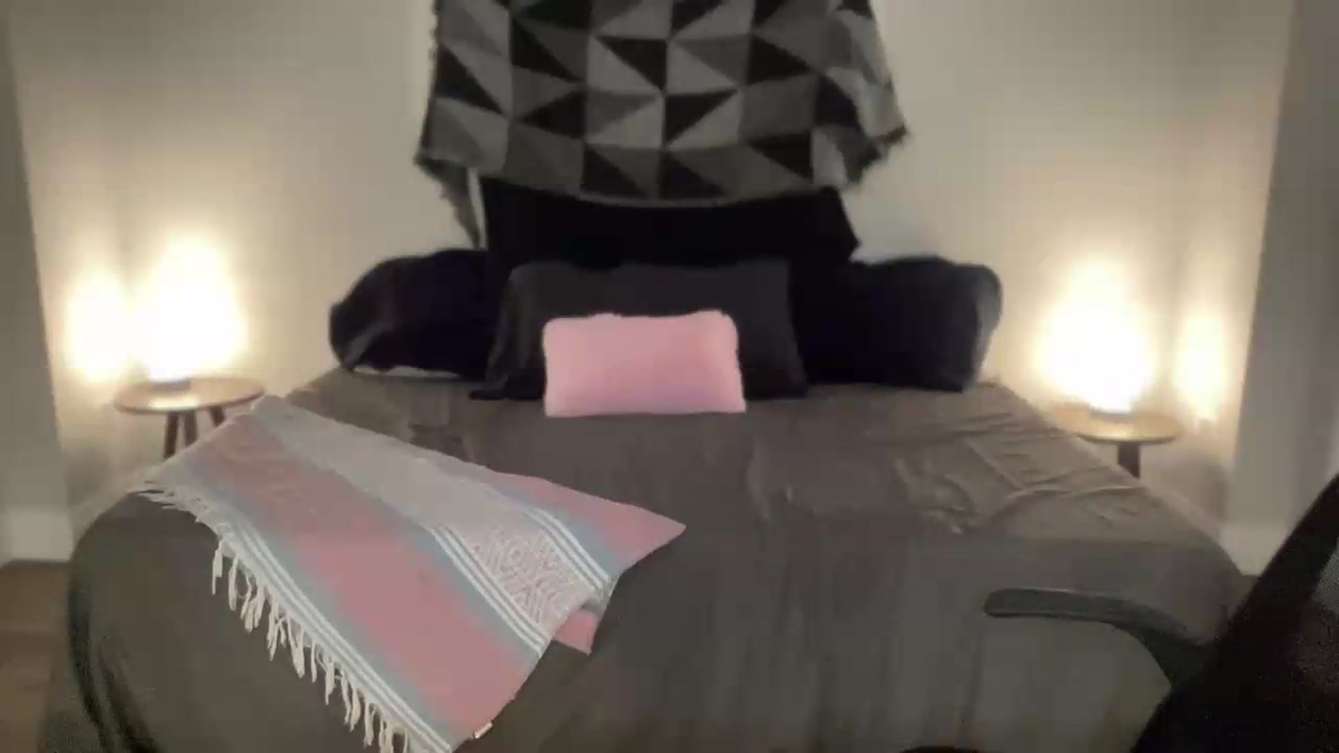 Gallery image thumbnail from eh1_Scarlett's myfreecams stream on, 09/02/2026, 02:08 image 14 of 20