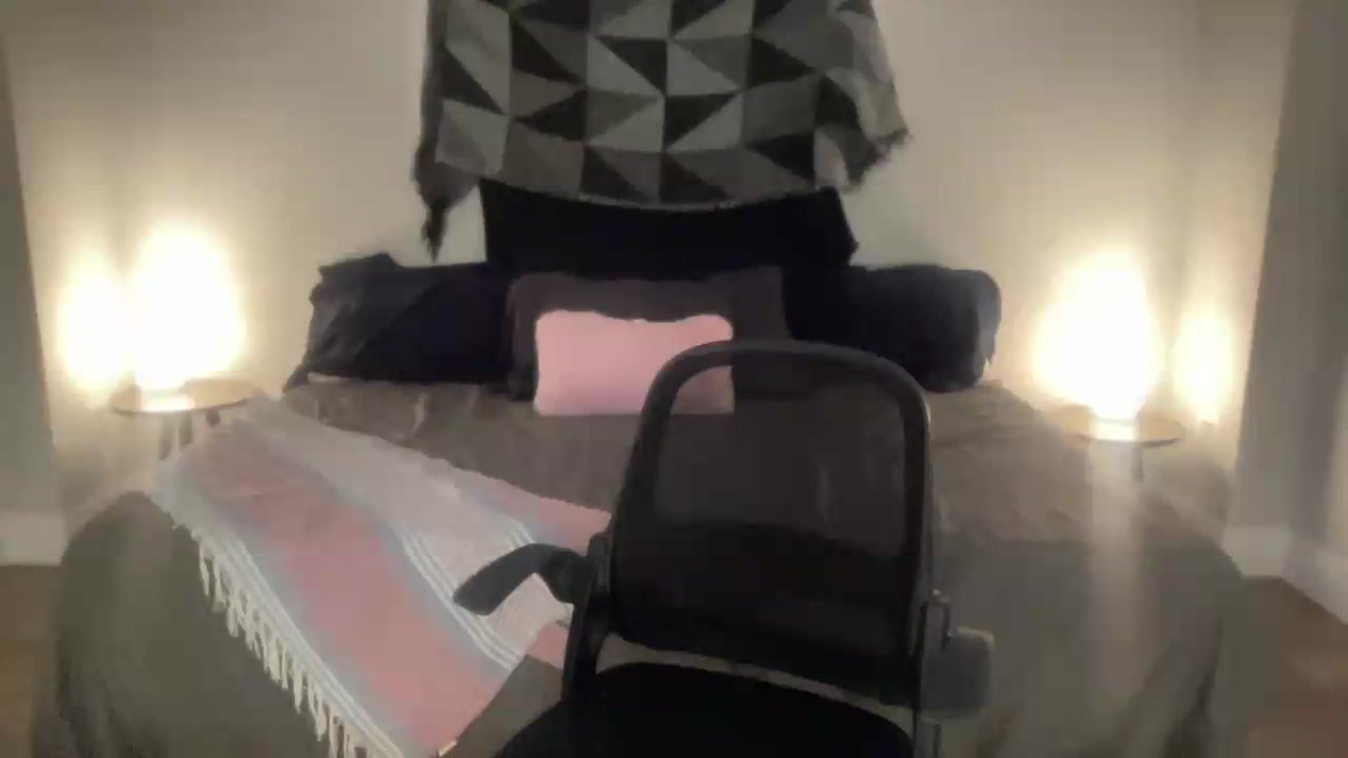 Gallery image thumbnail from eh1_Scarlett's myfreecams stream on, 09/16/2026, 03:25 image 13 of 20