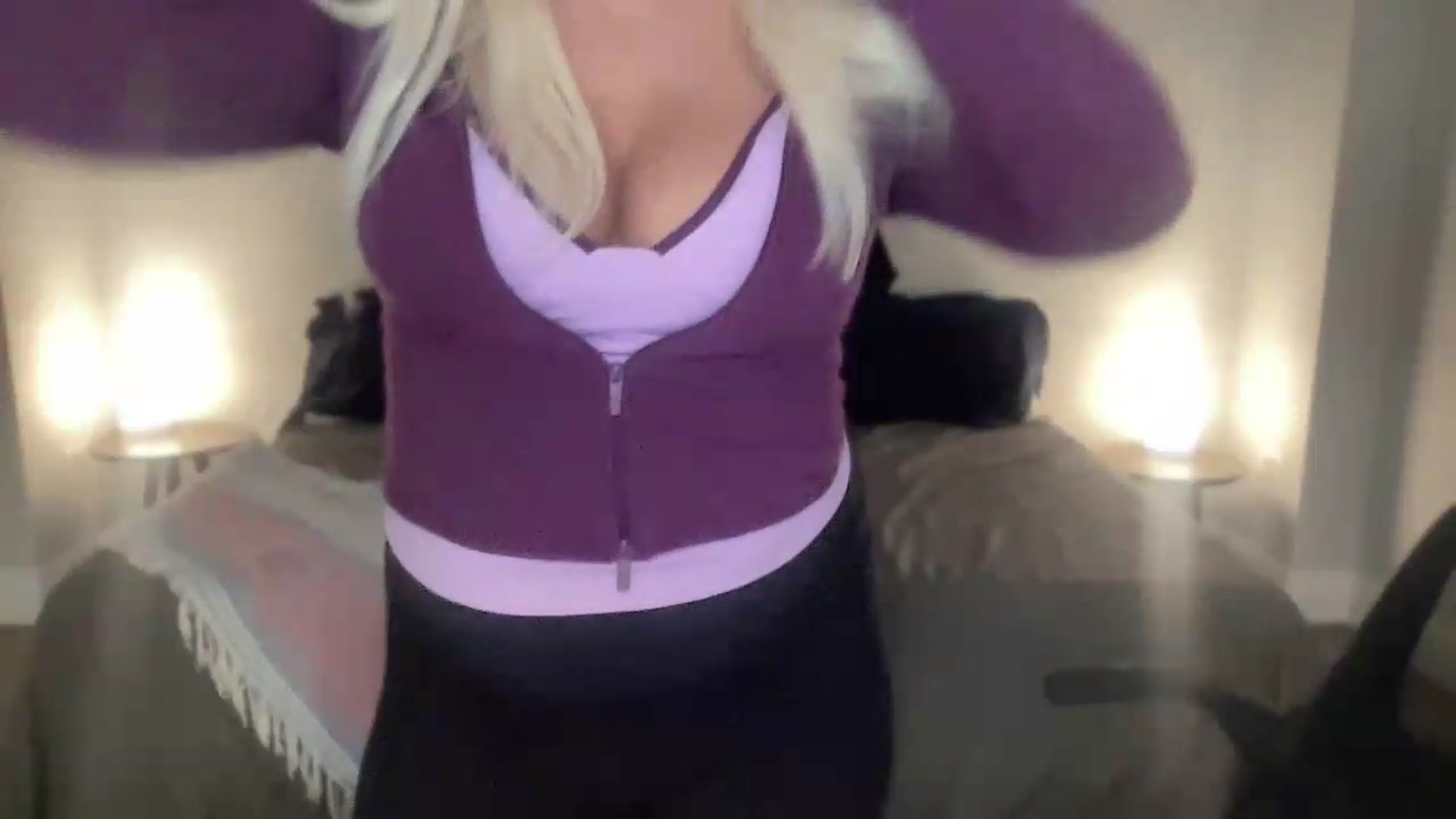 Gallery image thumbnail from eh1_Scarlett's myfreecams stream on, 09/21/2026, 07:40 image 4 of 20