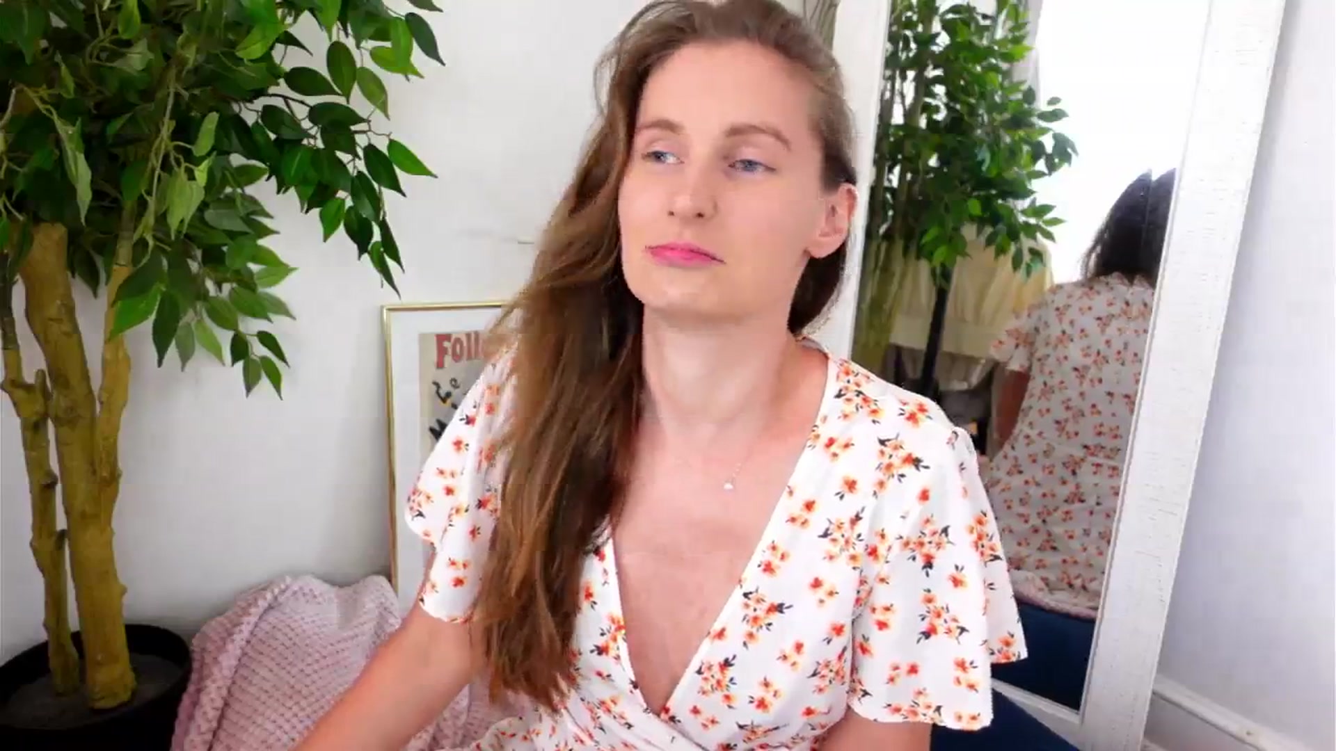 Gallery image thumbnail from el_xo's myfreecams stream on, 04/06/2025, 22:16 image 5 of 20