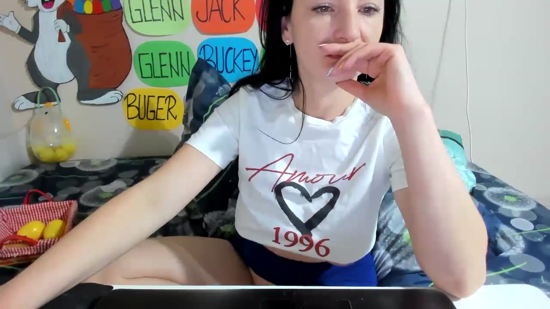Gallery image thumbnail from elisha4ubbb's myfreecams stream on, 05/03/2024, 03:57 image 17 of 20
