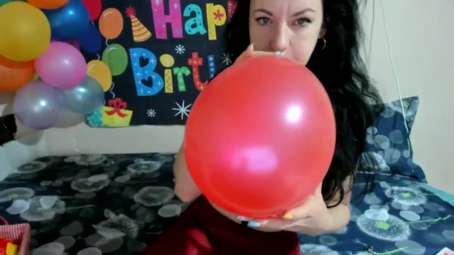 Gallery image thumbnail from elisha4ubbb's myfreecams stream on, 05/09/2024, 04:09 image 6 of 20
