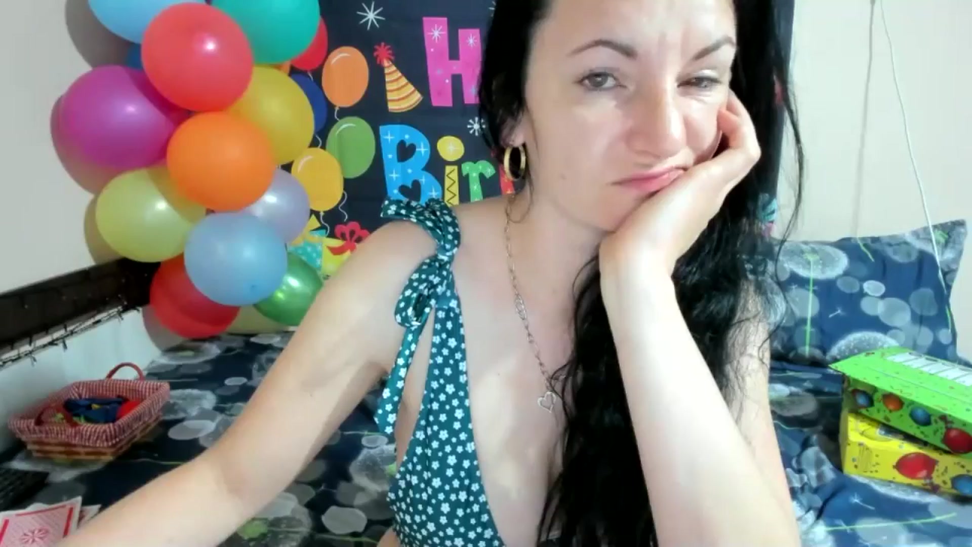 Gallery image thumbnail from elisha4ubbb's myfreecams stream on, 05/10/2024, 04:34 image 17 of 20