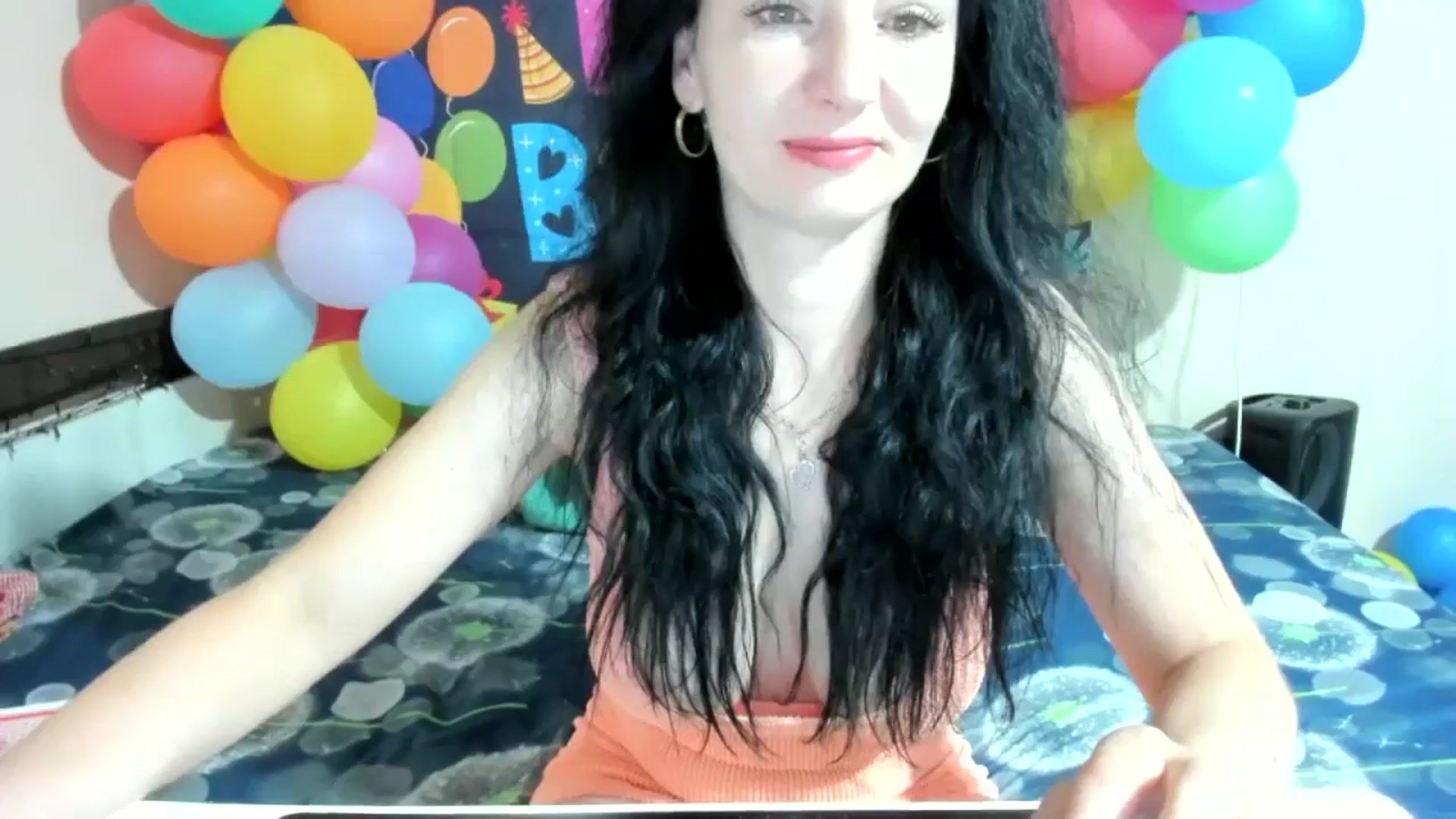 Gallery image thumbnail from elisha4ubbb's myfreecams stream on, 05/16/2024, 03:29 image 9 of 20