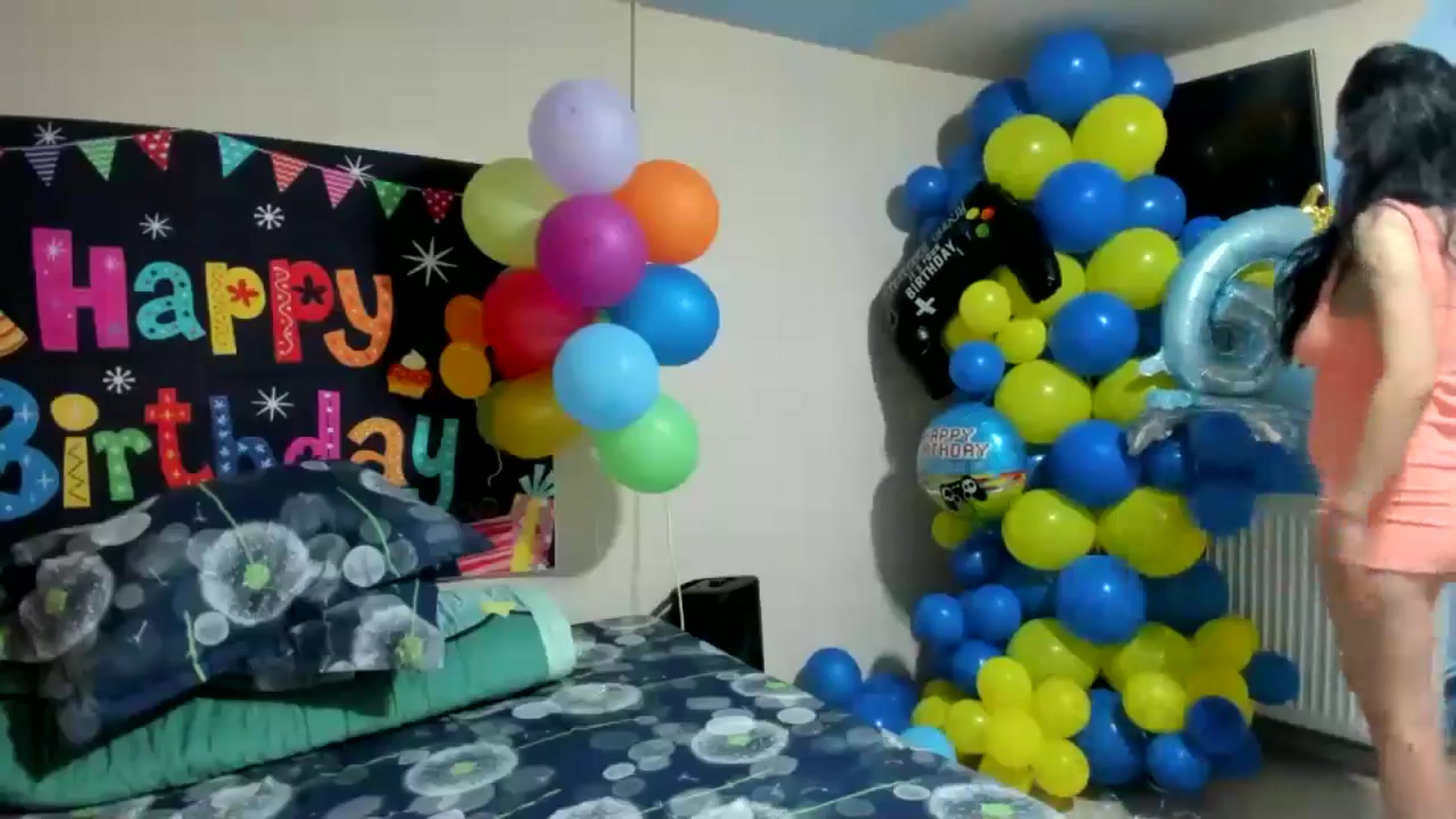 Gallery image thumbnail from elisha4ubbb's myfreecams stream on, 05/16/2024, 03:29 image 8 of 20