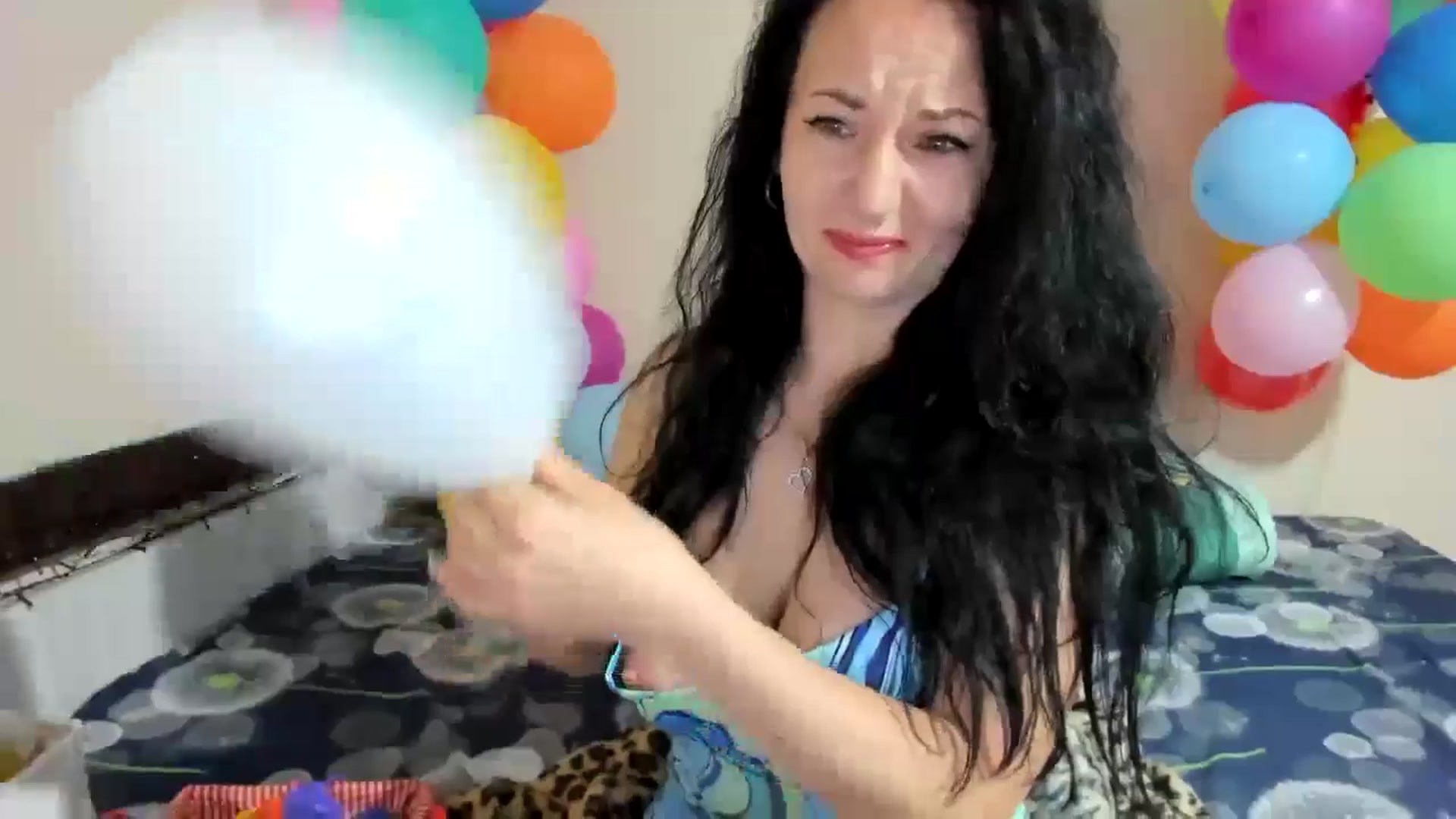 Gallery image thumbnail from elisha4ubbb's myfreecams stream on, 05/17/2024, 04:16 image 10 of 20