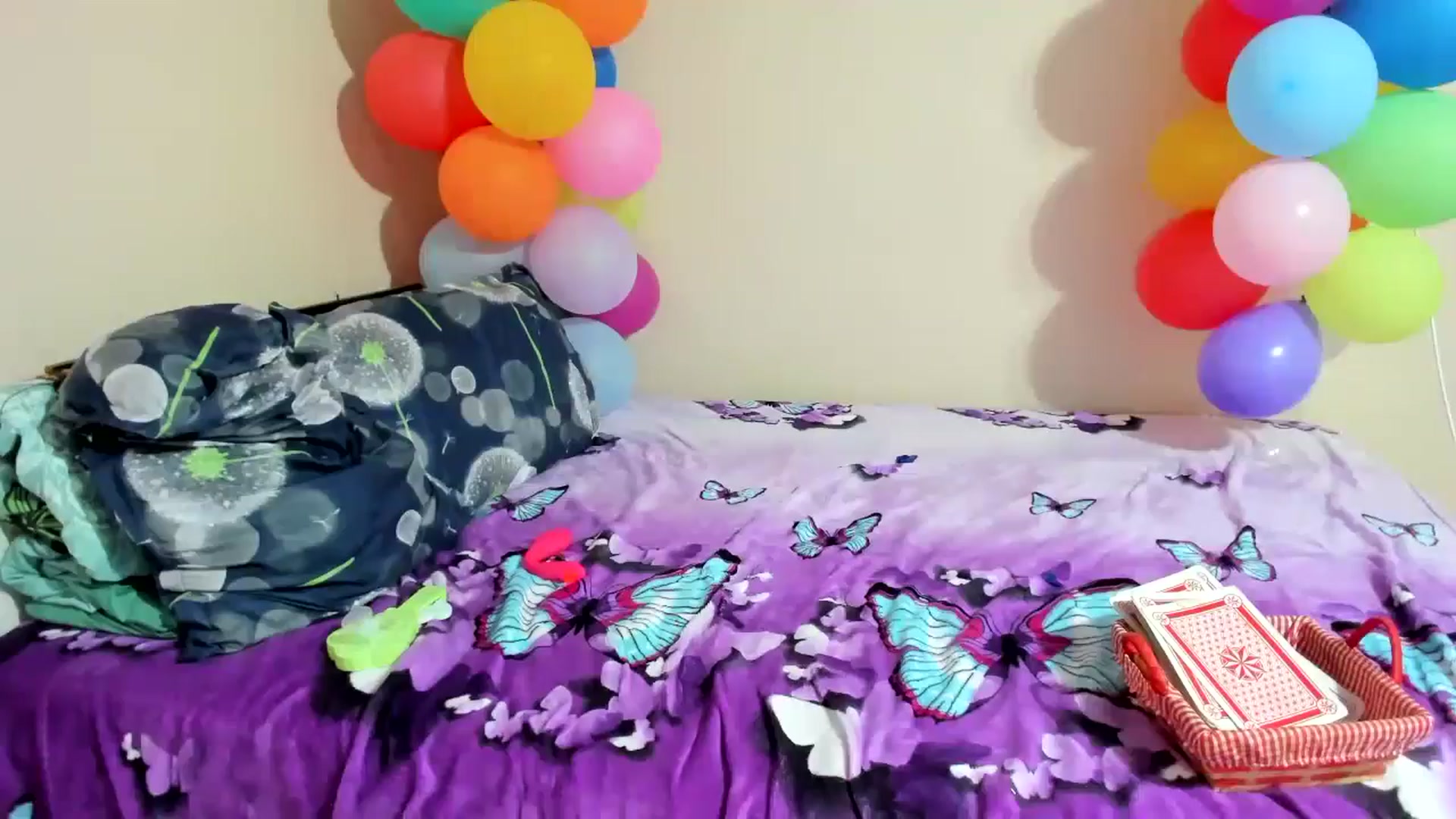 Gallery image thumbnail from elisha4ubbb's myfreecams stream on, 05/19/2024, 03:47 image 14 of 20