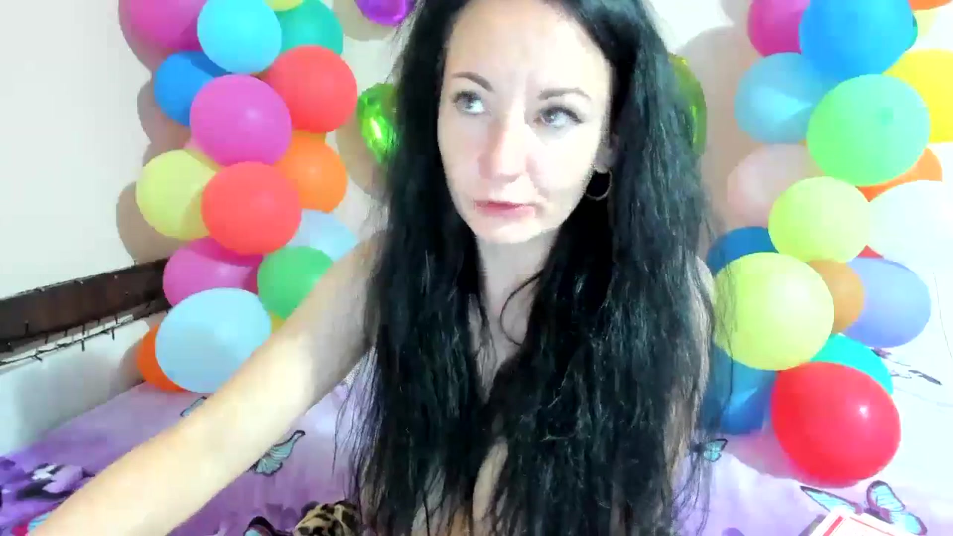 Gallery image thumbnail from elisha4ubbb's myfreecams stream on, 05/30/2024, 04:30 image 18 of 20