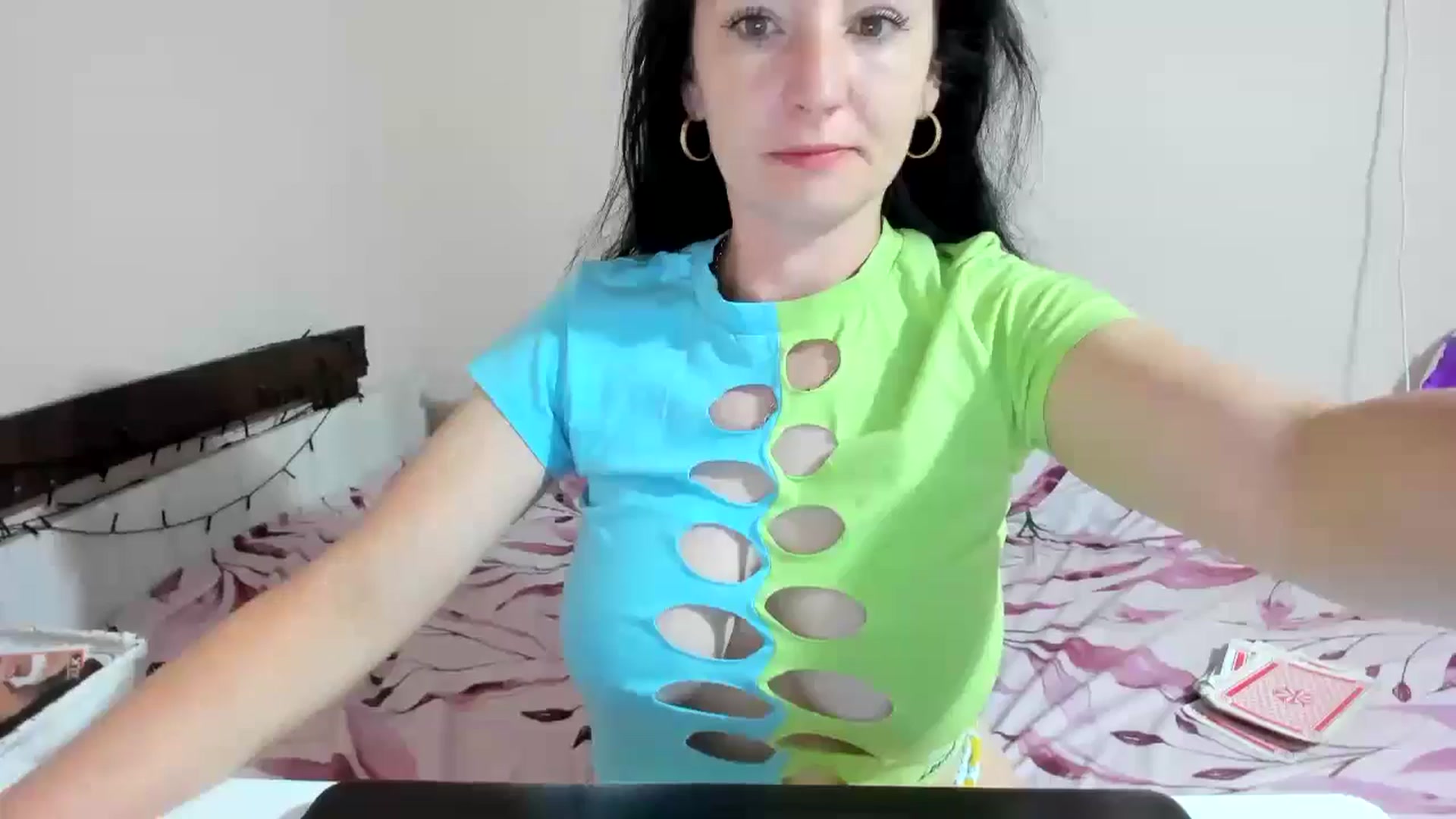 Gallery image thumbnail from elisha4ubbb's myfreecams stream on, 06/03/2024, 03:35 image 9 of 20