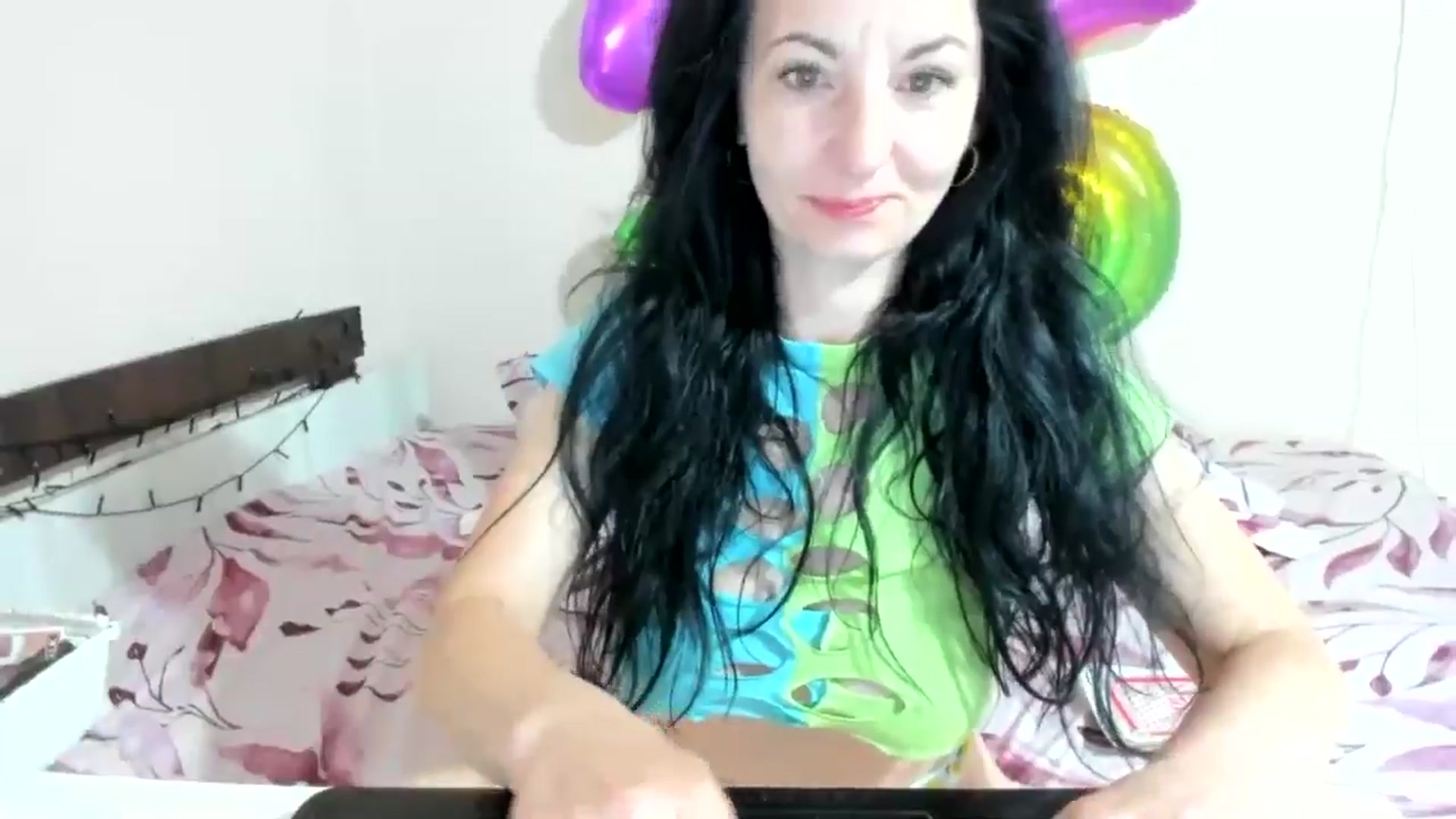 Gallery image thumbnail from elisha4ubbb's myfreecams stream on, 06/03/2024, 04:05 image 19 of 20