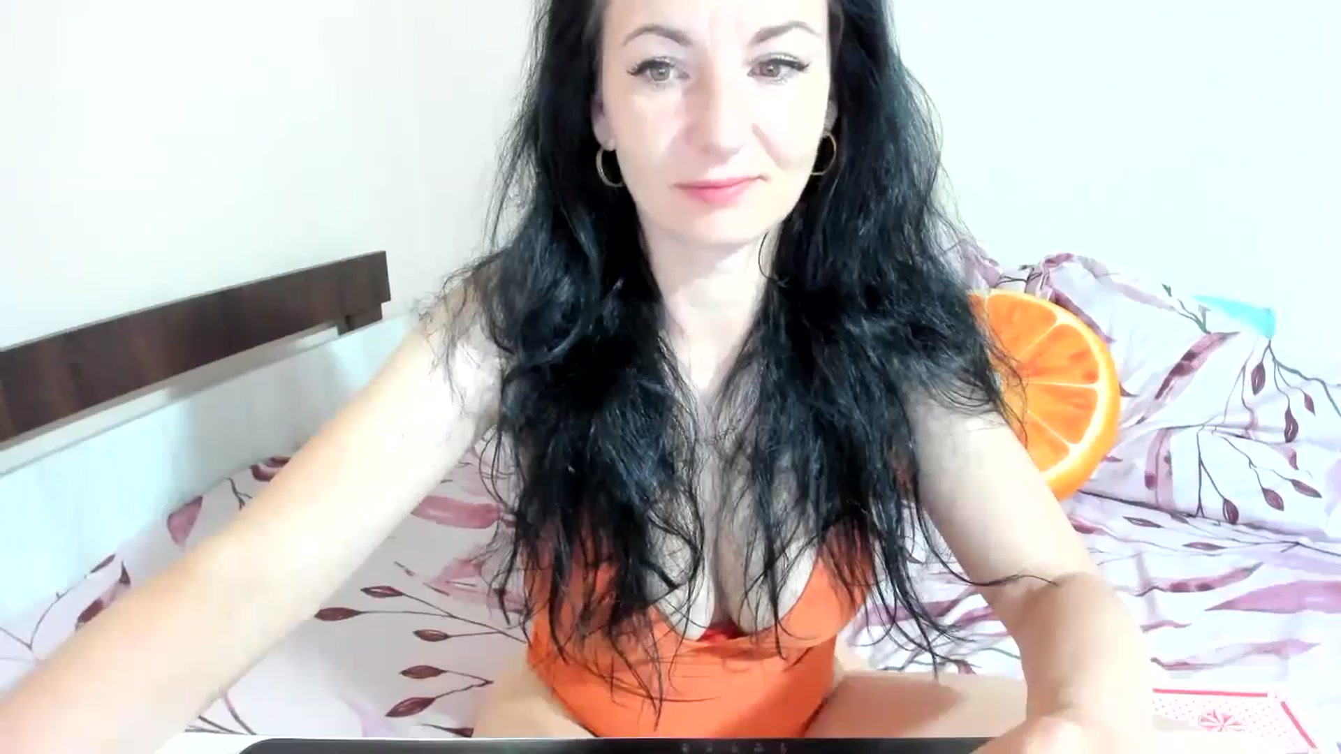 Gallery image thumbnail from elisha4ubbb's myfreecams stream on, 06/06/2024, 04:07 image 7 of 20