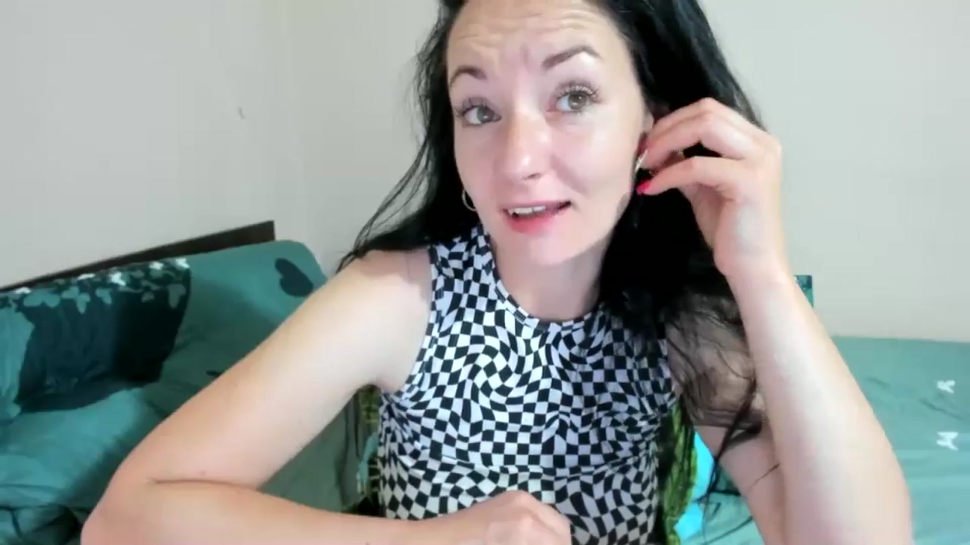 Gallery image thumbnail from elisha4ubbb's myfreecams stream on, 06/20/2024, 04:33 image 4 of 20
