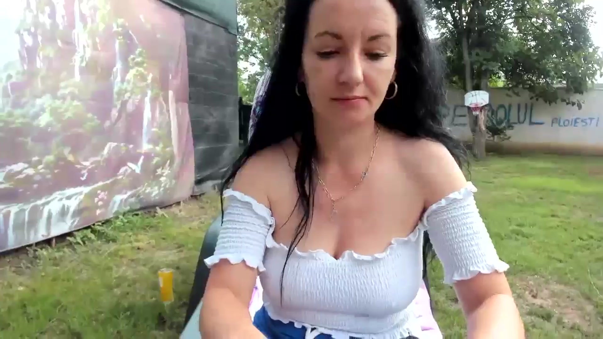 Gallery image thumbnail from elisha4ubbb's myfreecams stream on, 06/21/2024, 04:53 image 18 of 20