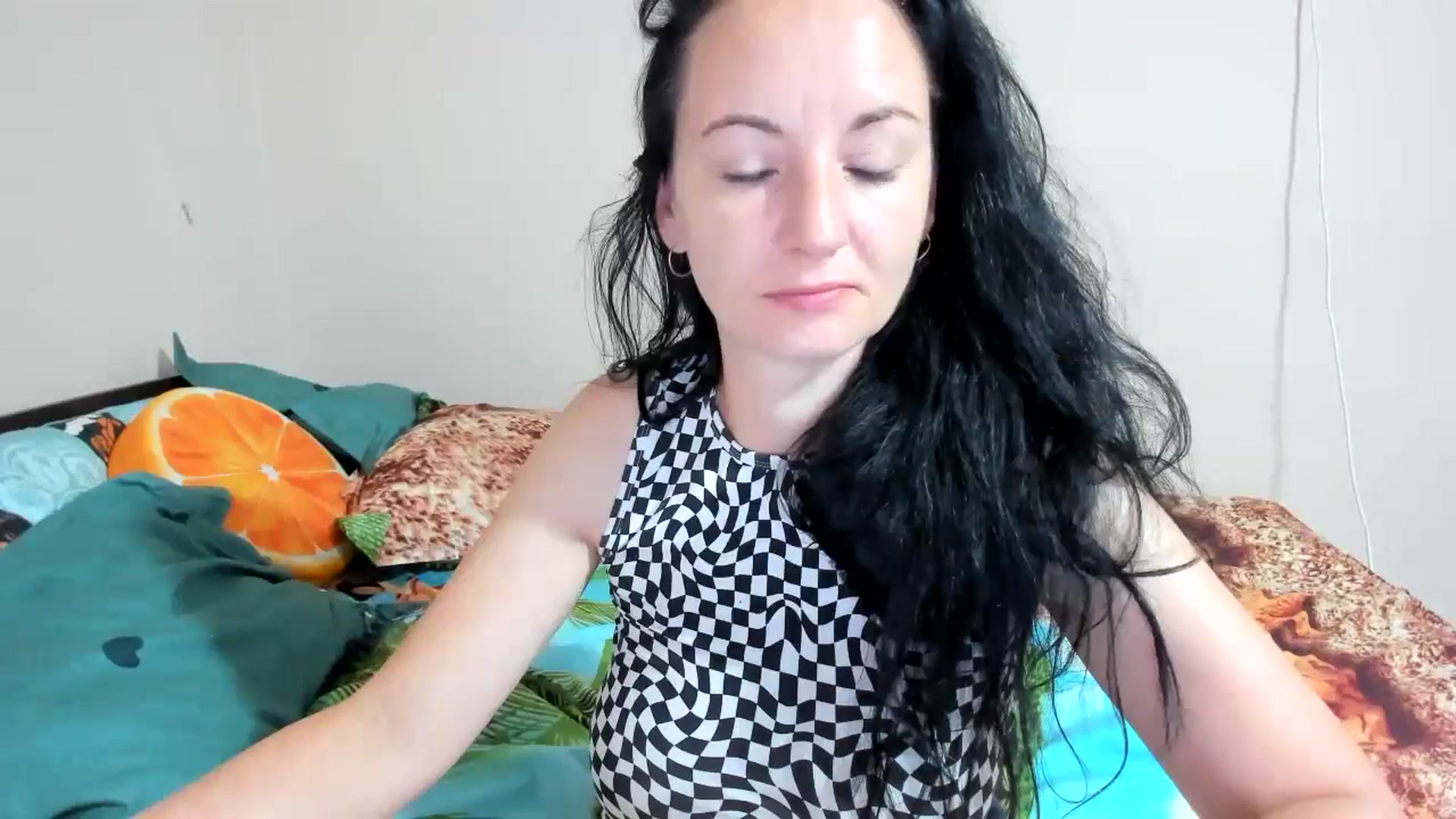 Gallery image thumbnail from elisha4ubbb's myfreecams stream on, 07/04/2024, 04:59 image 10 of 20