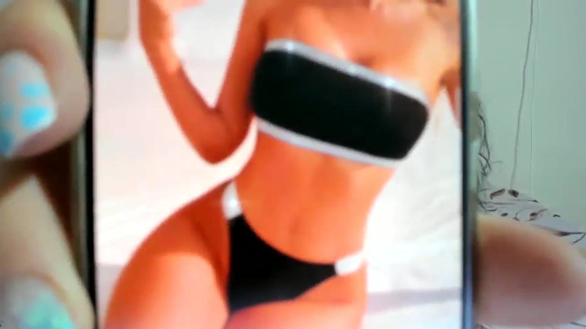 Gallery image thumbnail from elisha4ubbb's myfreecams stream on, 07/15/2024, 03:50 image 4 of 20