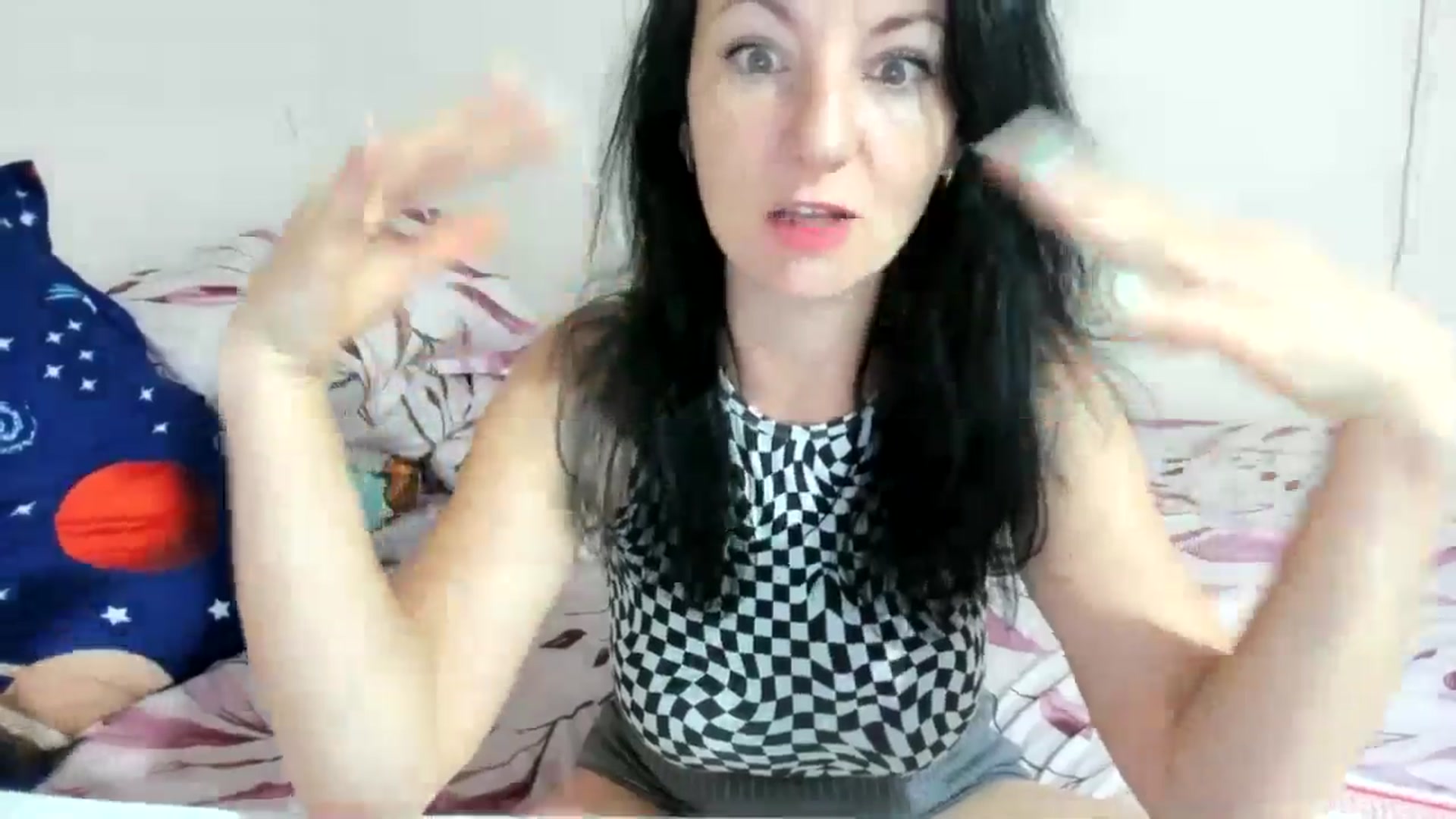 Gallery image thumbnail from elisha4ubbb's myfreecams stream on, 07/28/2024, 03:35 image 4 of 20