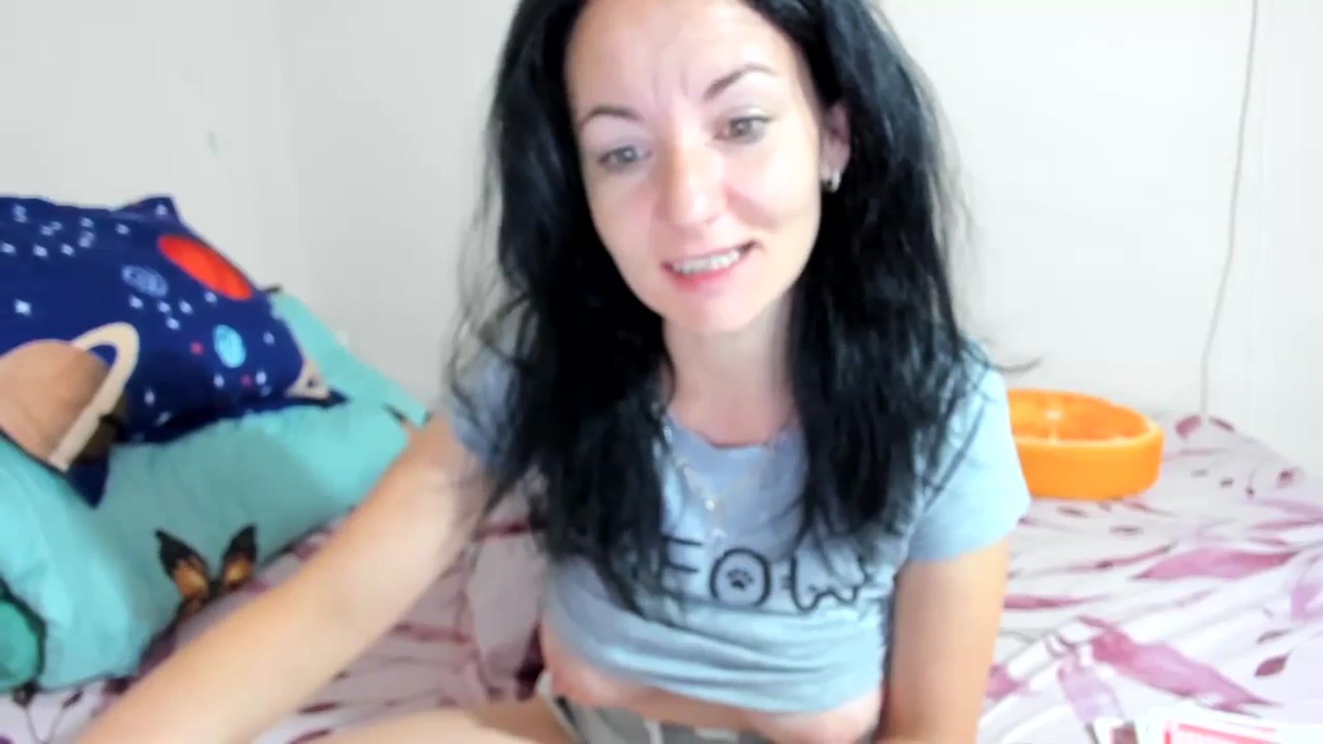 Gallery image thumbnail from elisha4ubbb's myfreecams stream on, 08/01/2024, 03:59 image 15 of 20