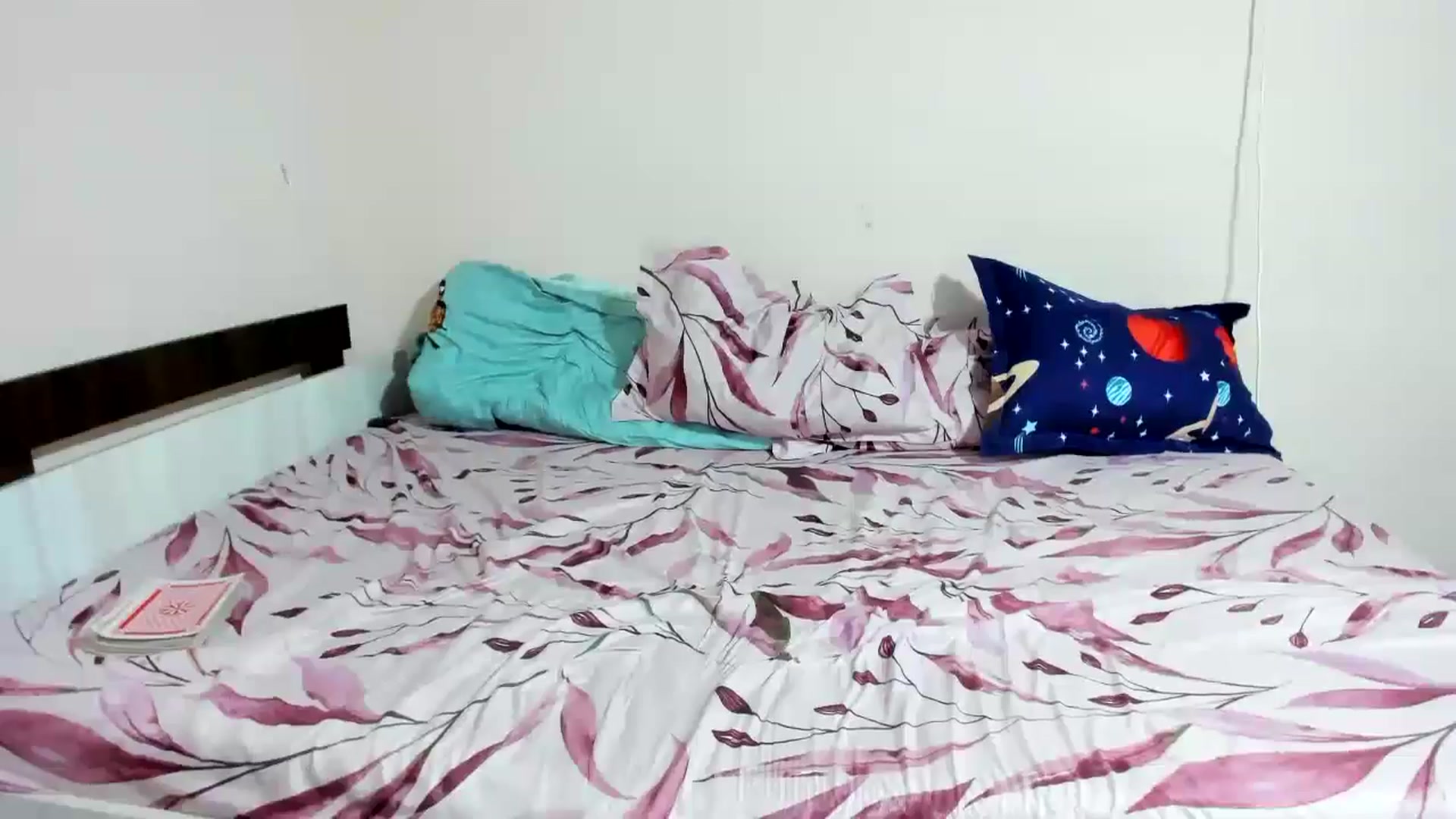 Gallery image thumbnail from elisha4ubbb's myfreecams stream on, 08/03/2024, 03:38 image 9 of 20