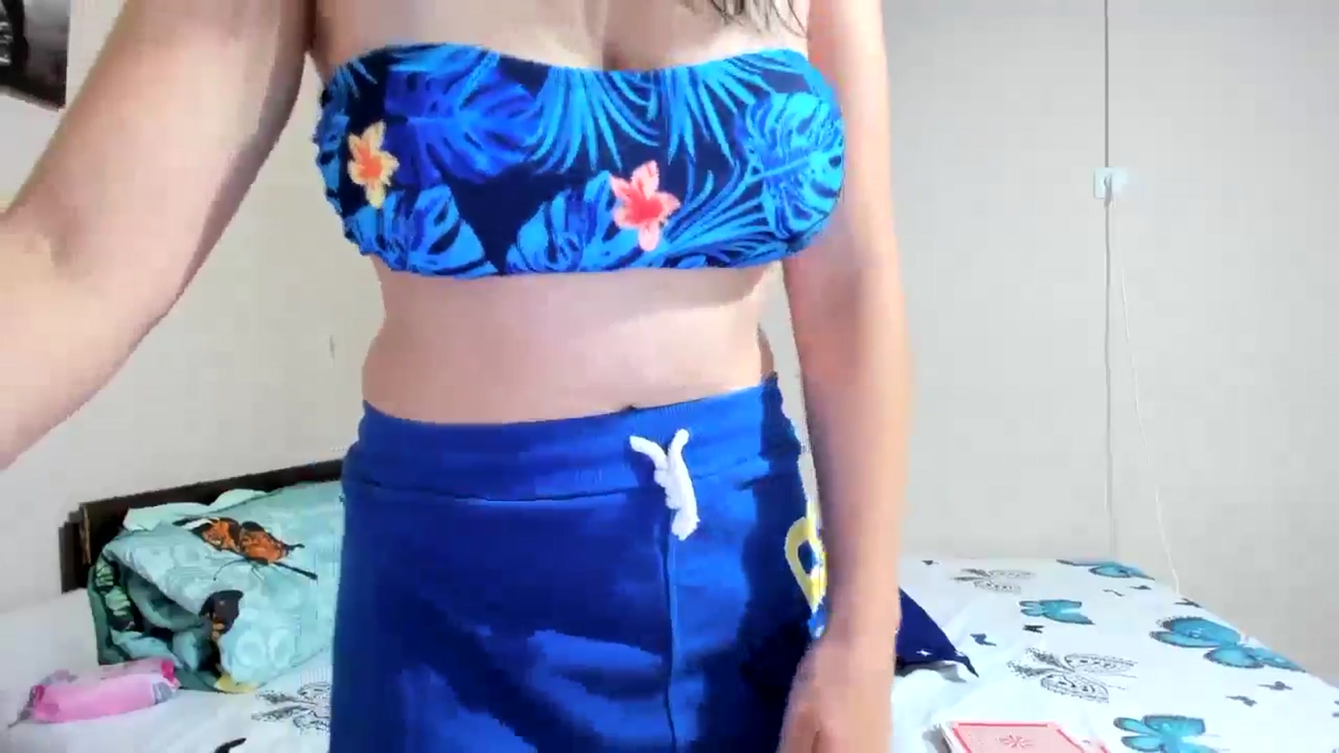 Gallery image thumbnail from elisha4ubbb's myfreecams stream on, 08/15/2024, 04:01 image 10 of 20